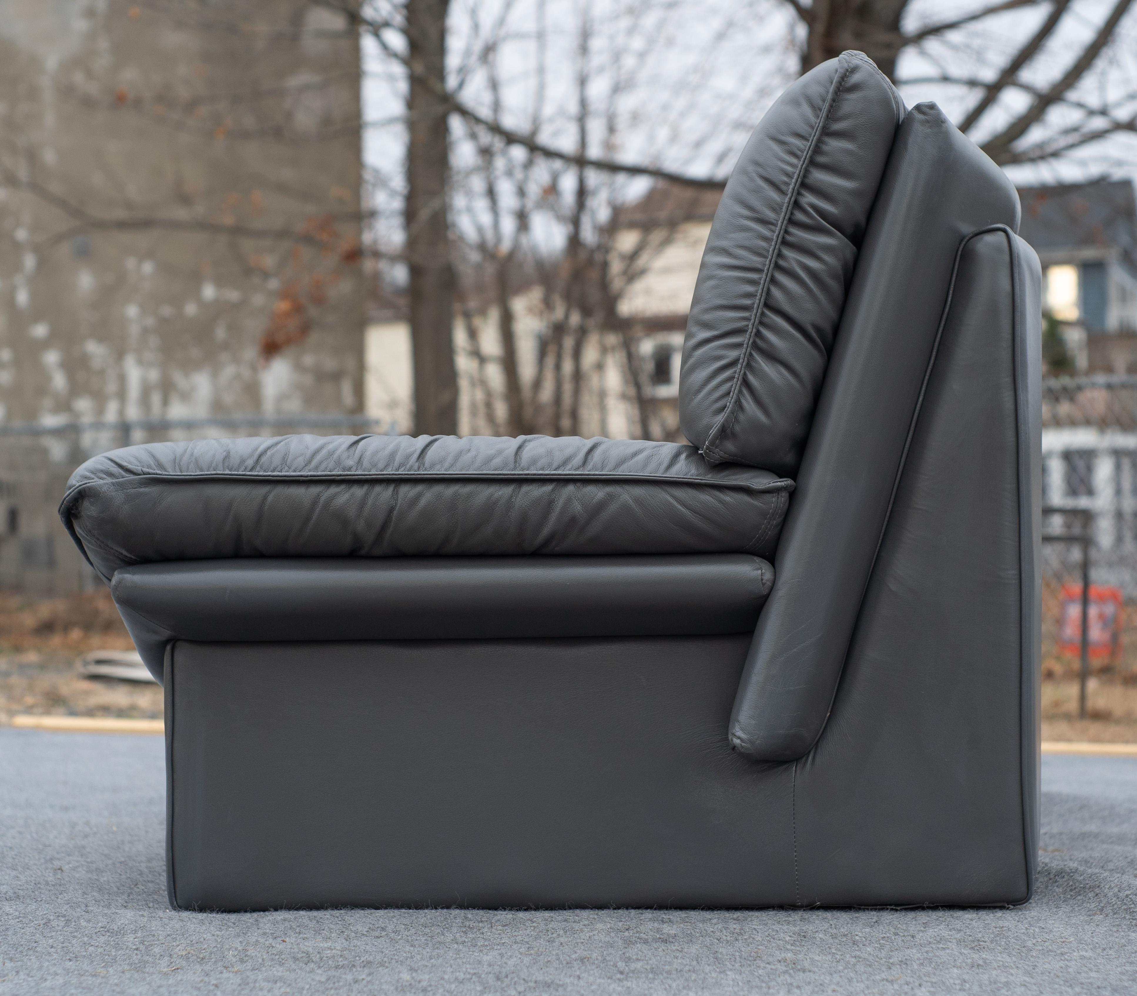 Nicoletti Salotti Italian Slate Leather Large Post Modern Three-Seater Sofa 3
