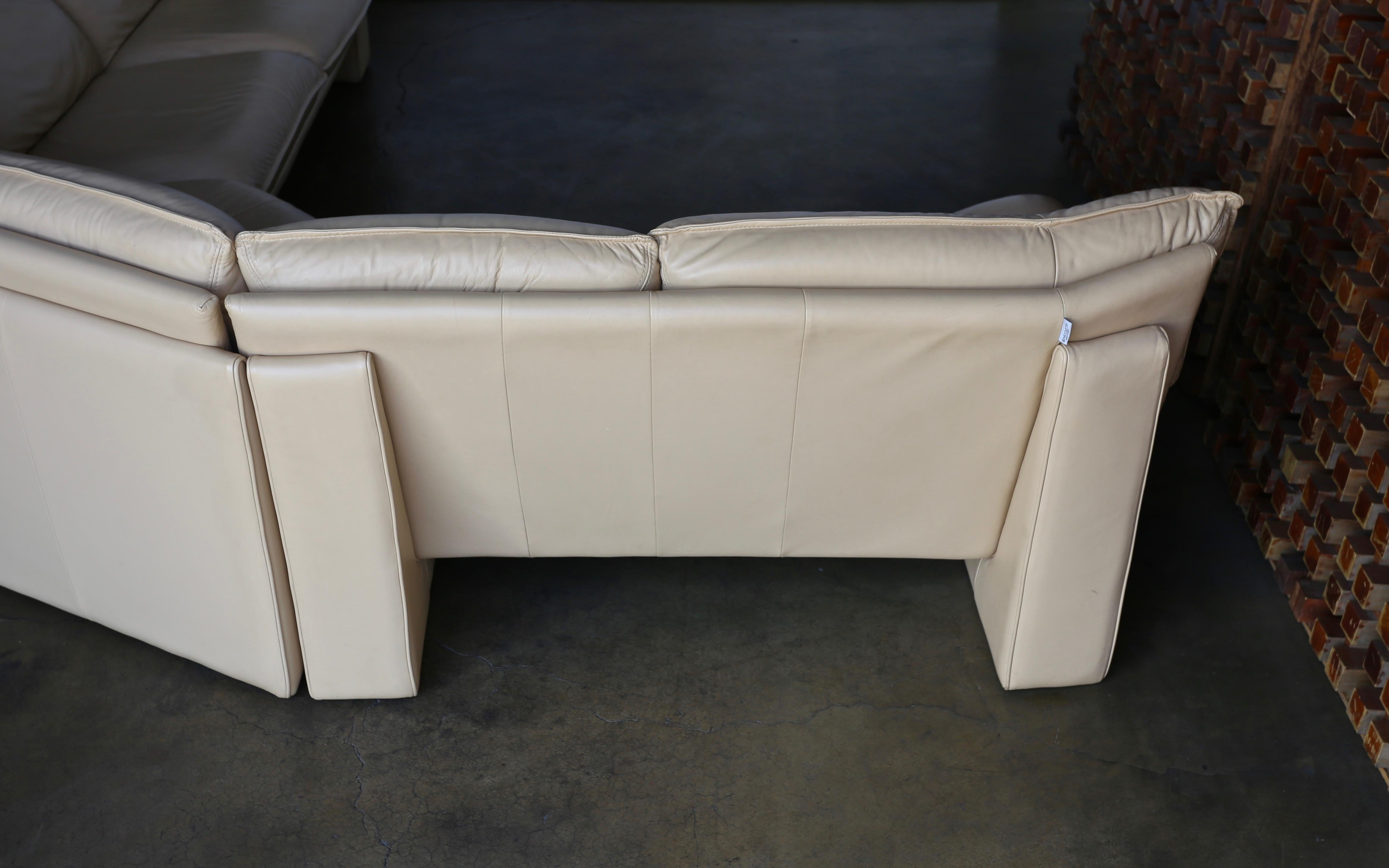 Nicoletti Salotti Modern Leather Sectional Sofa, circa 1985 3