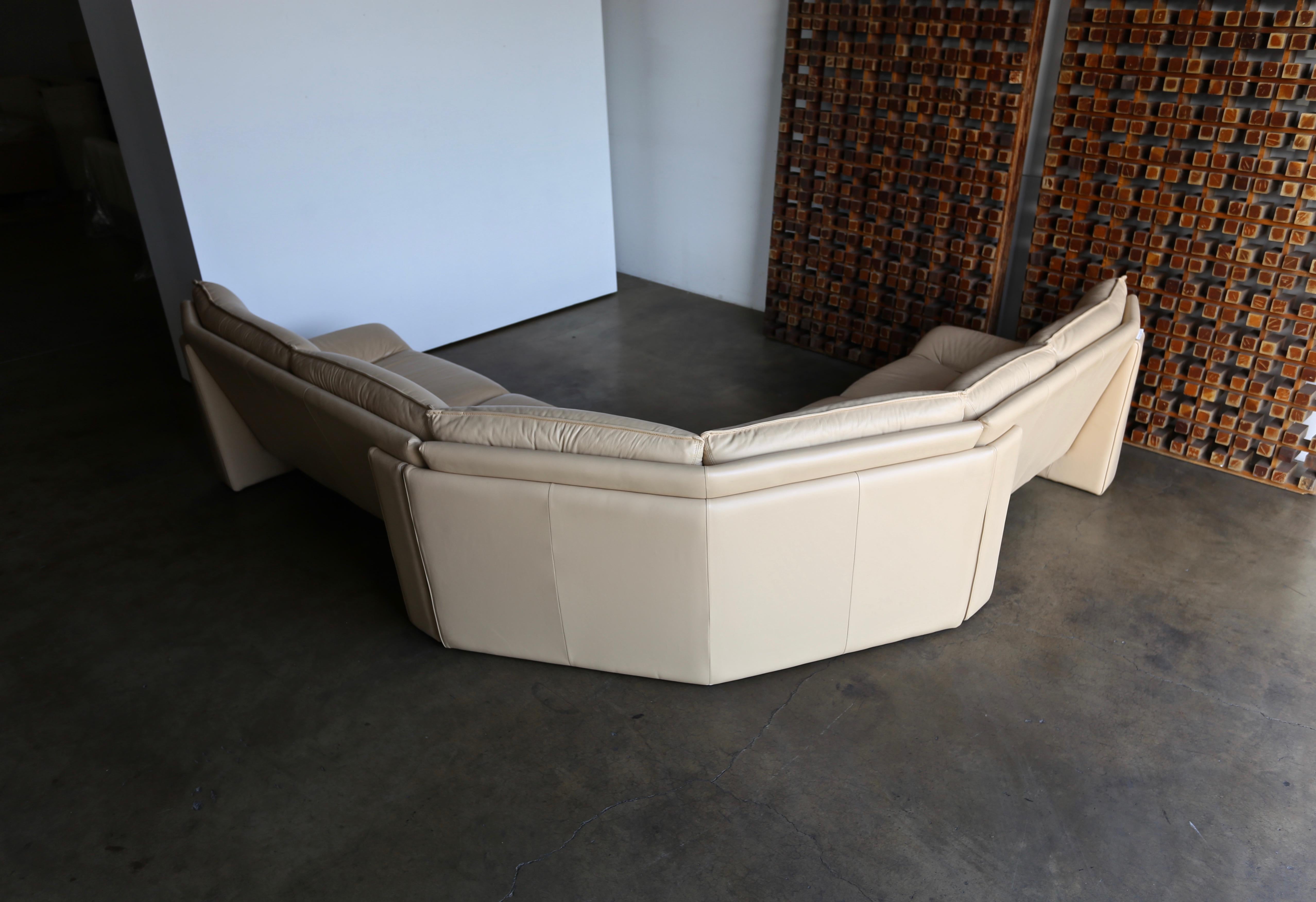 Nicoletti Salotti Modern Leather Sectional Sofa, circa 1985 2