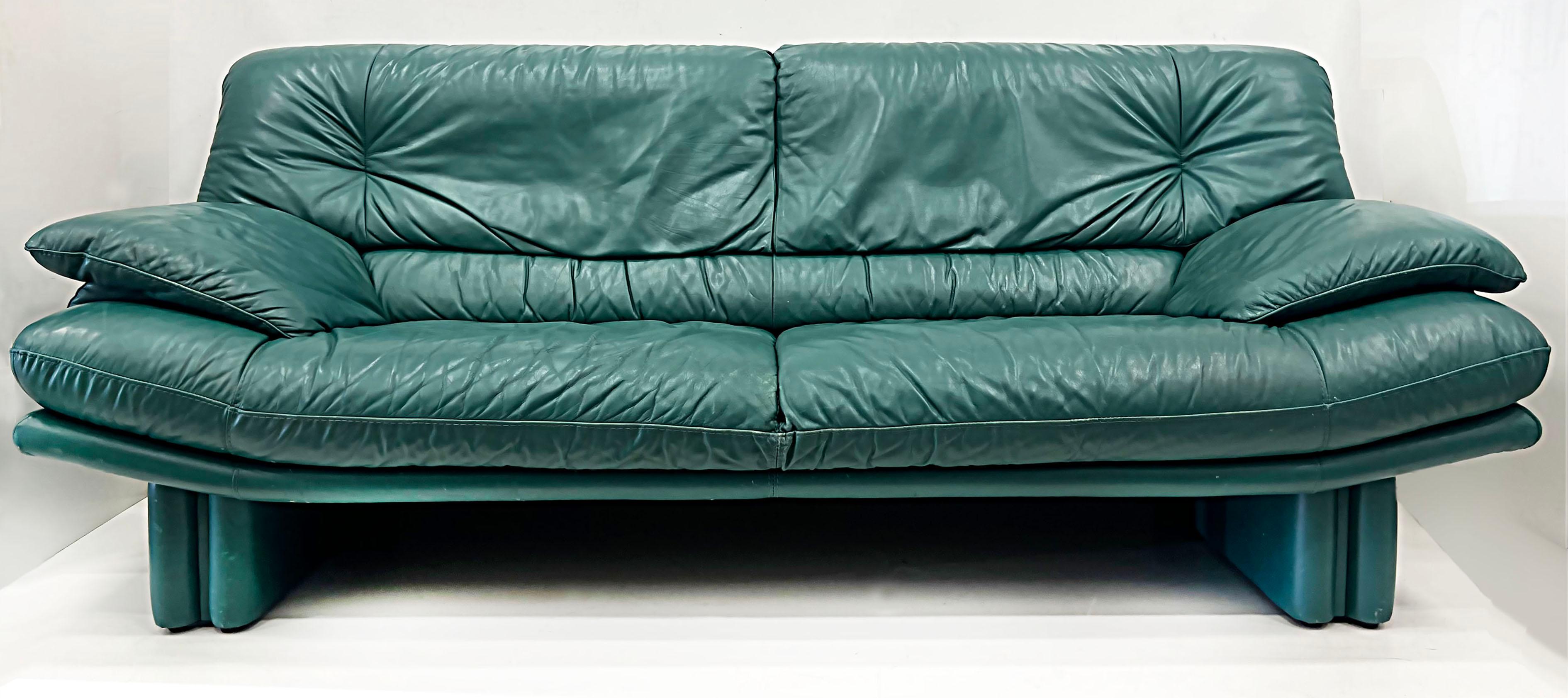 Nicoletti Salotti Post-Modern Italian Leather Settee Sofa 6