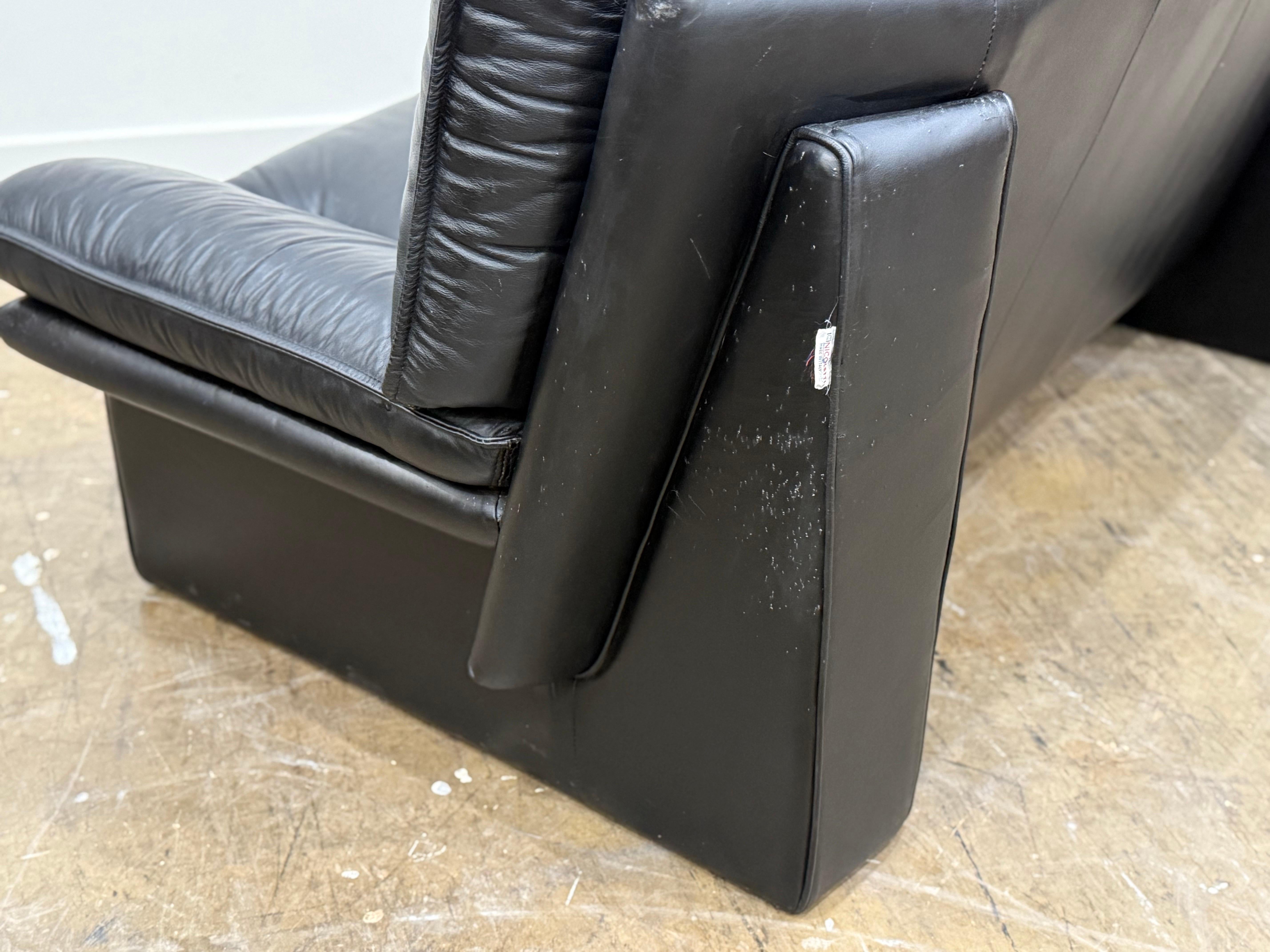 Nicoletti Salotti Post Modern Sofa + Loveseat Set - Italian Black Leather For Sale 8