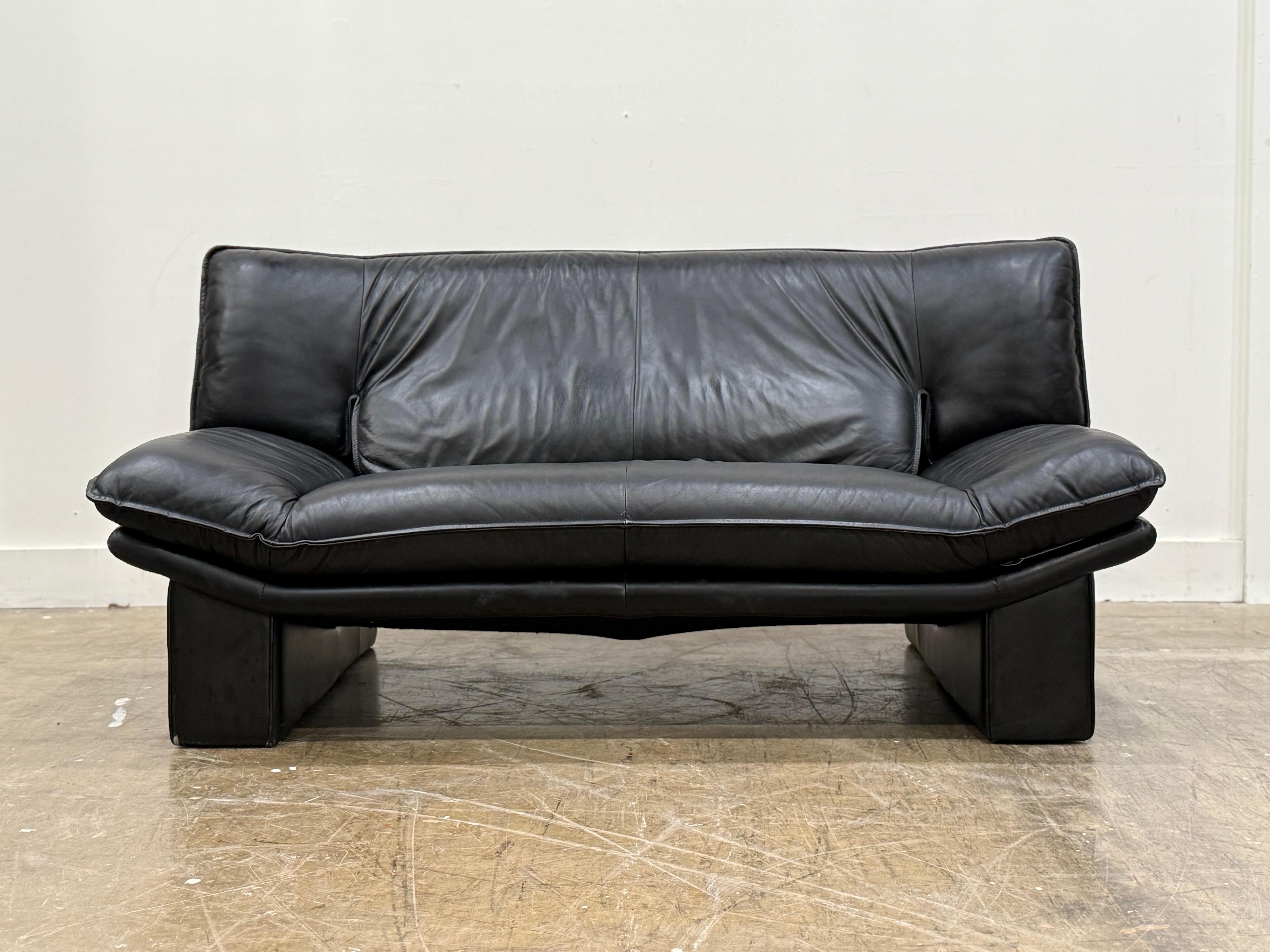 Nicoletti Salotti Post Modern Sofa + Loveseat Set - Italian Black Leather For Sale 3