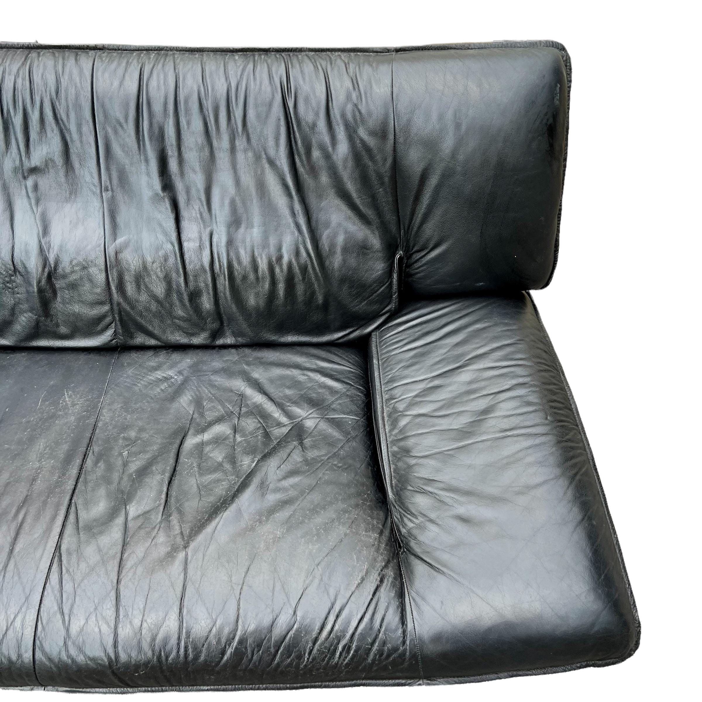 Late 20th Century Nicoletti Salotti Postmodern Italian Black Leather Sofa