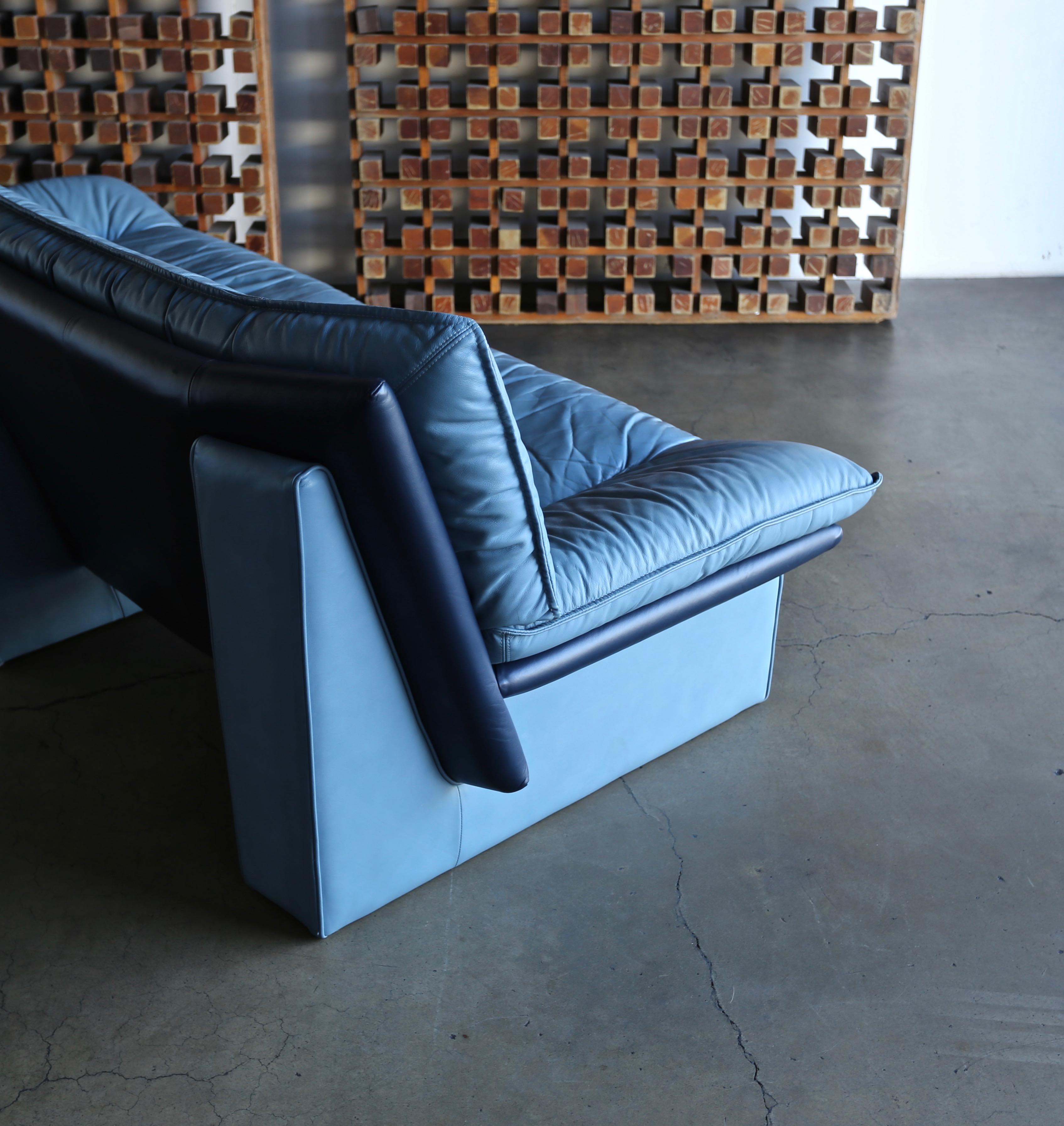 Nicoletti Salotti Postmodern Italian Leather Sofa, circa 1980 In Good Condition In Costa Mesa, CA
