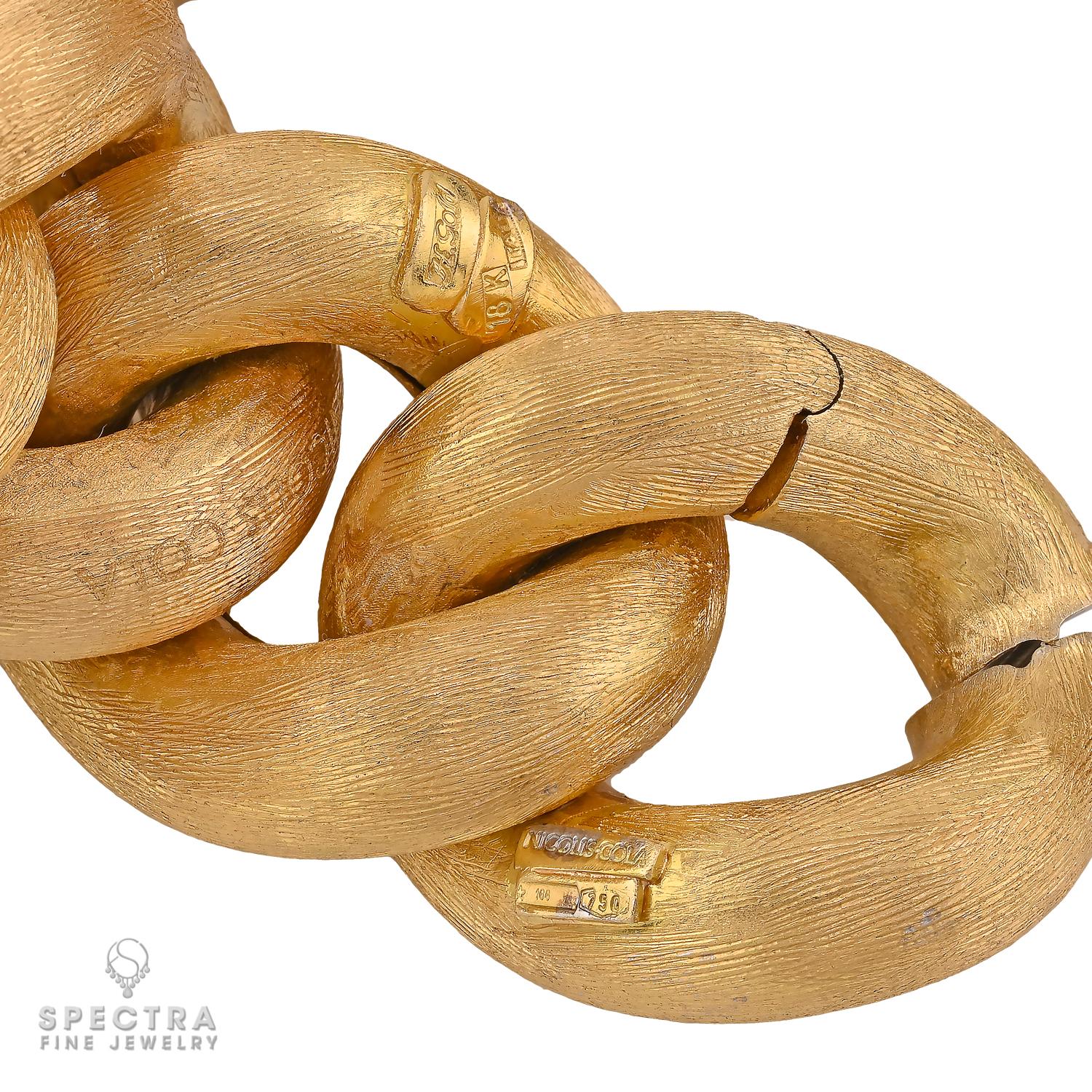 Round Cut Nicolis Cola Diamond Brushed Gold Link Necklace For Sale
