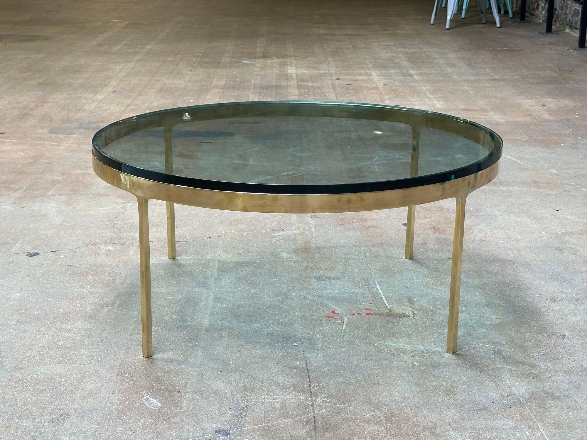 Fin du 20e siècle Table basse en laiton et verre Nicos Zographos, 1970 en vente