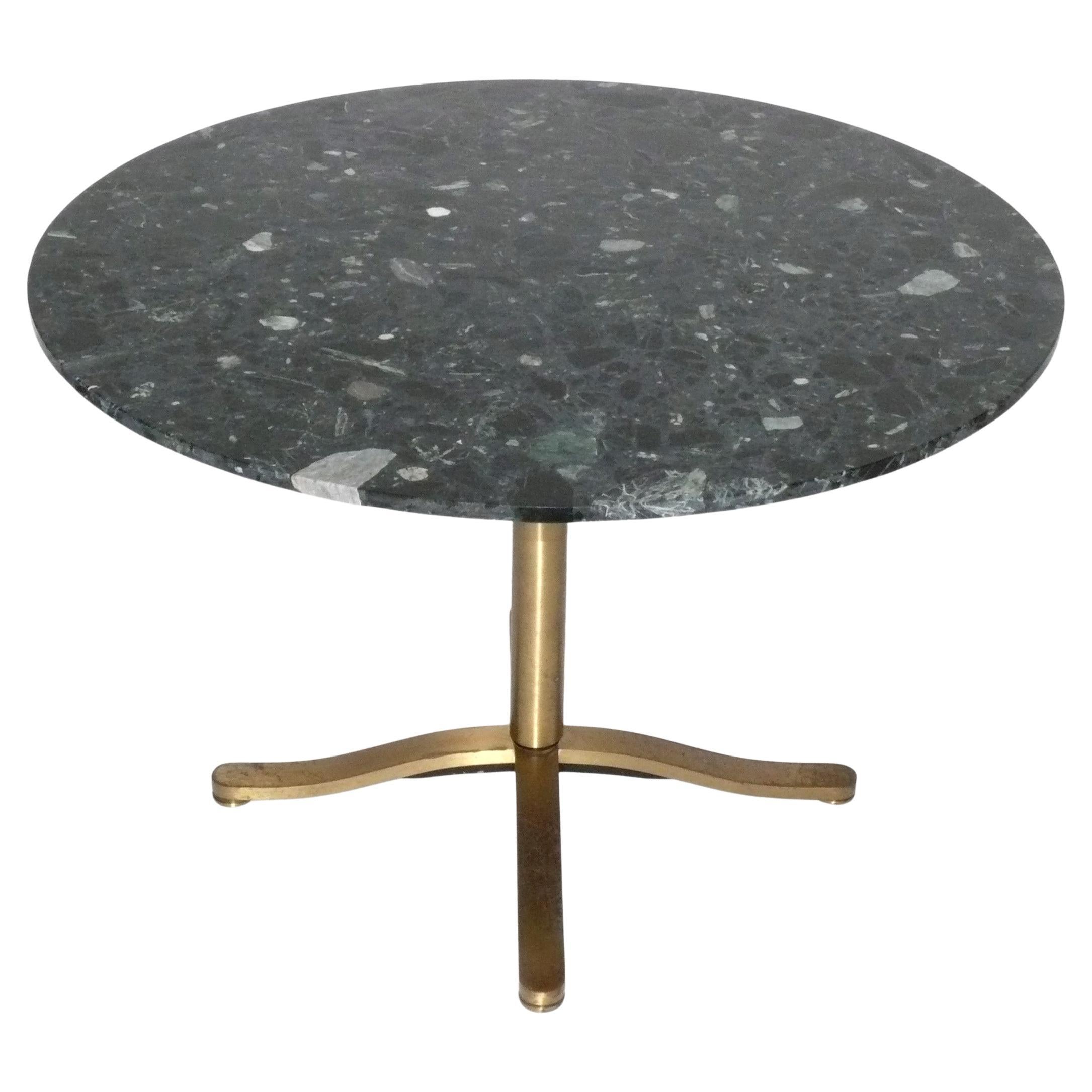 Nicos Zographos Substantial Solid Bronze and Deep Green Marble Table de salle à manger 42 "D