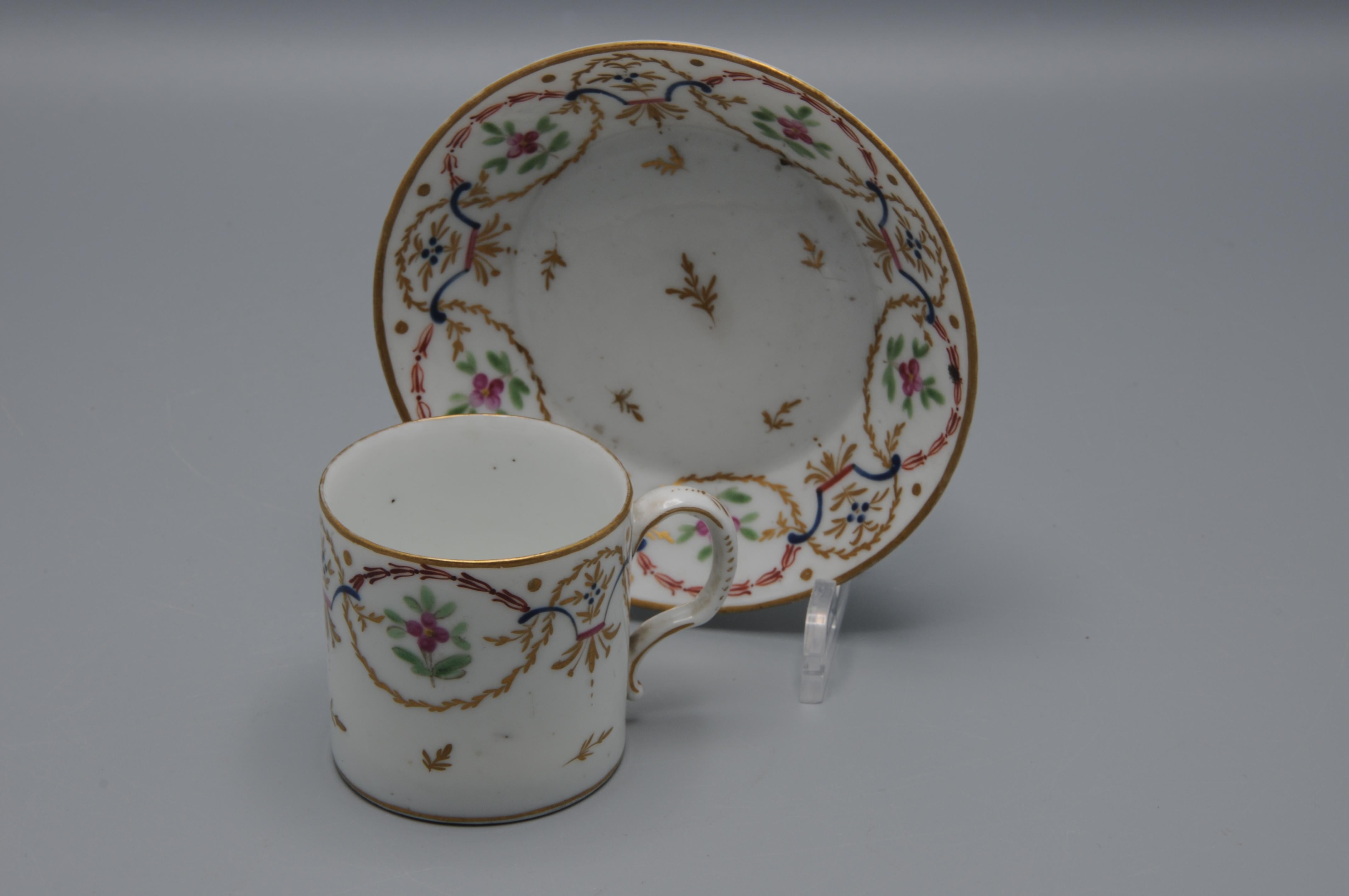 Niderviller - Porcelain Cup and Saucer - early 19th century, France In Good Condition For Sale In DELFT, NL