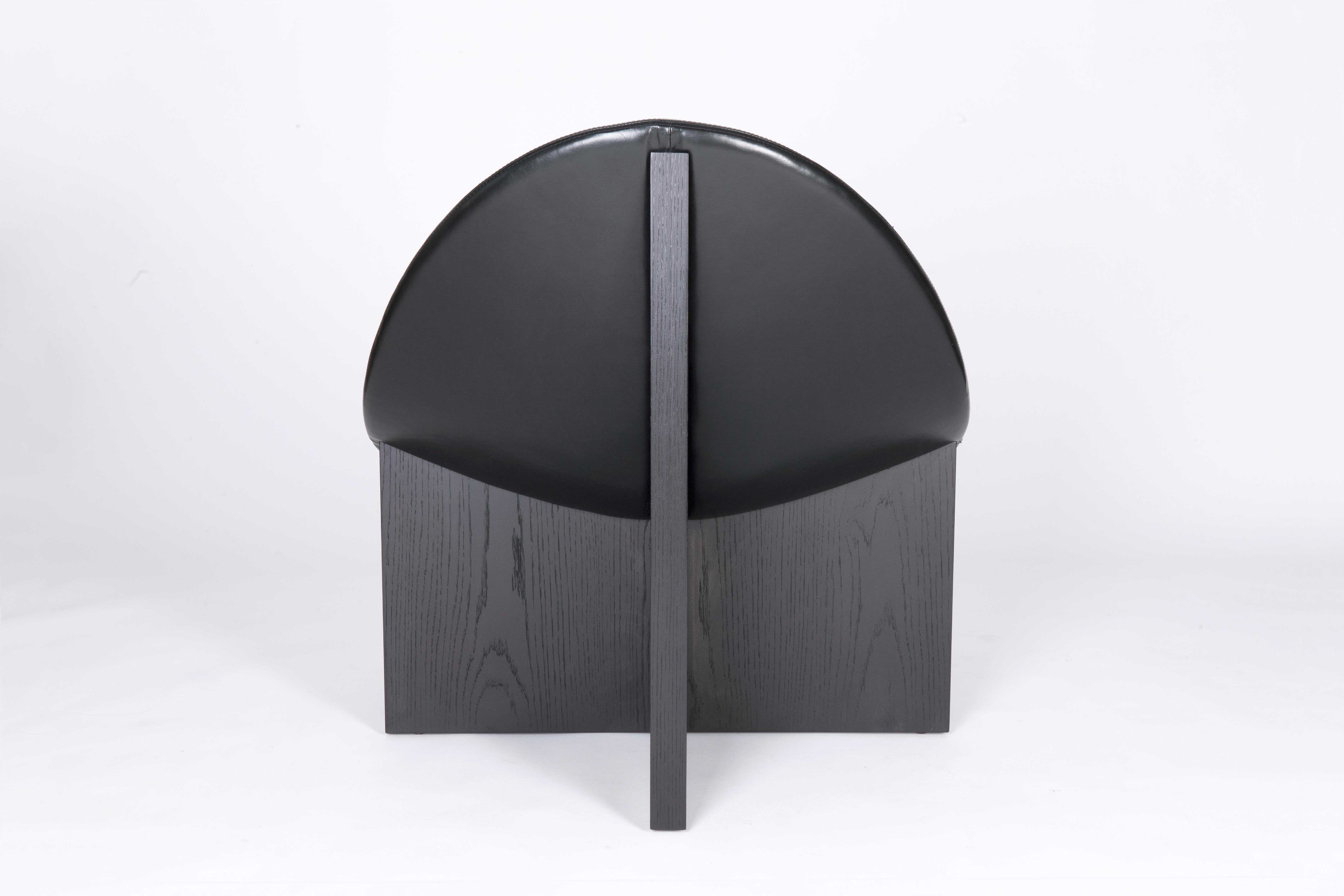 Modern Nido Black in Black Oak Lounge Chair by Estudio Persona