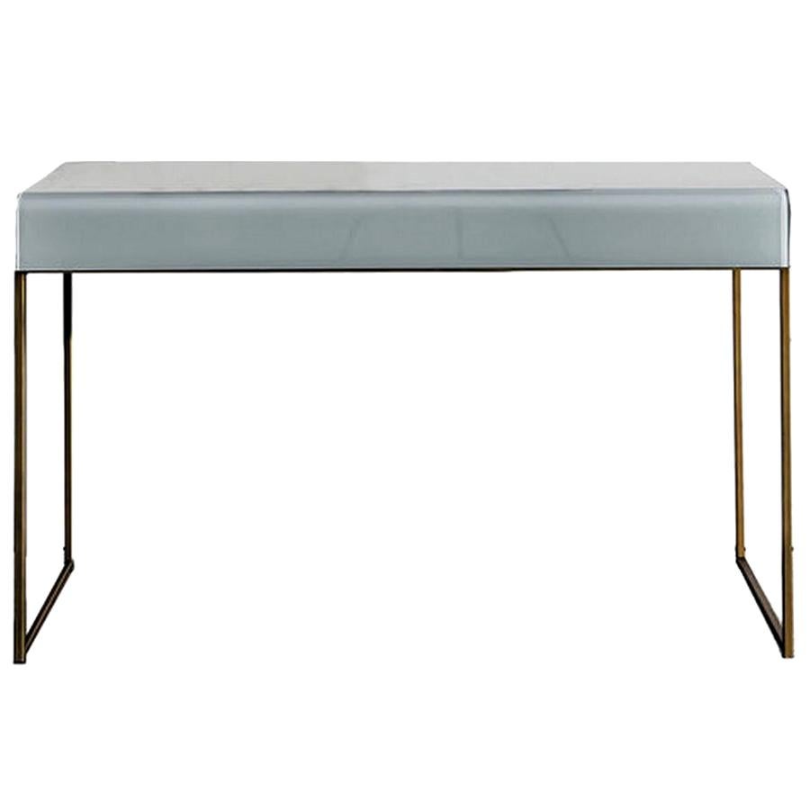 Consola Nido, diseño de Lievore Altherr Molina, Made in Italy