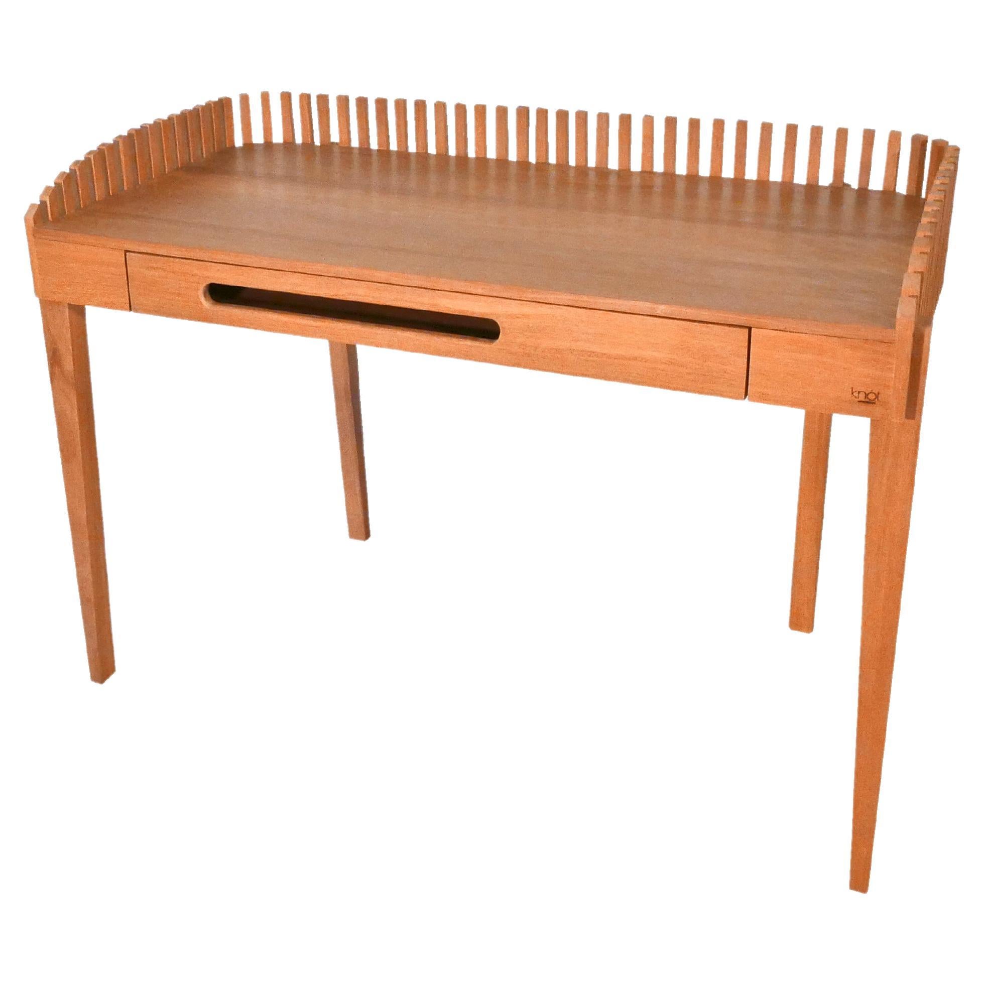 'Nido' Mid-Century Modern style Desk in Brazilian Hardwood by Knót Artesanal