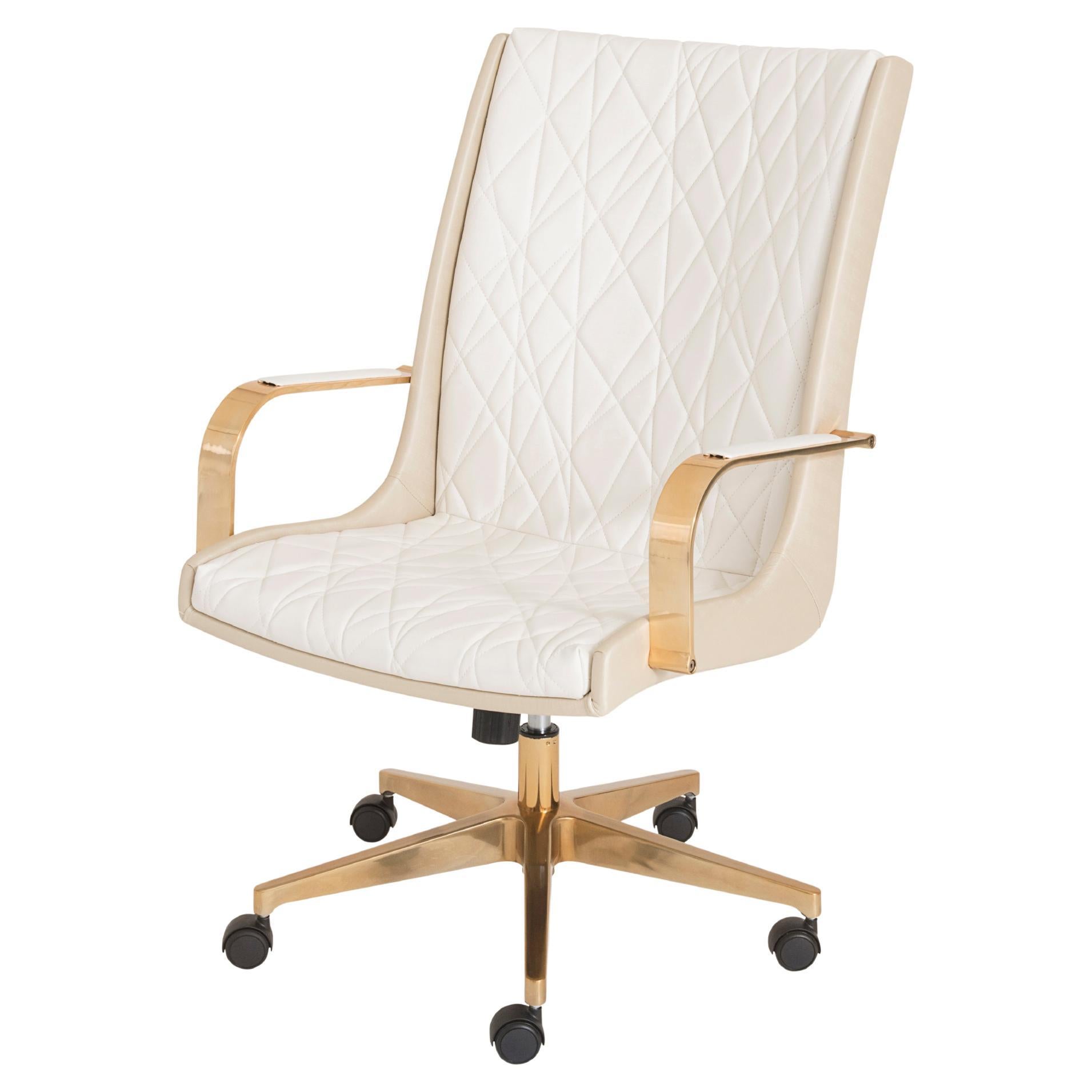 „Nido“ Director's Office Chair Armlehnen und Füße aus Gold Aluminium und Leder