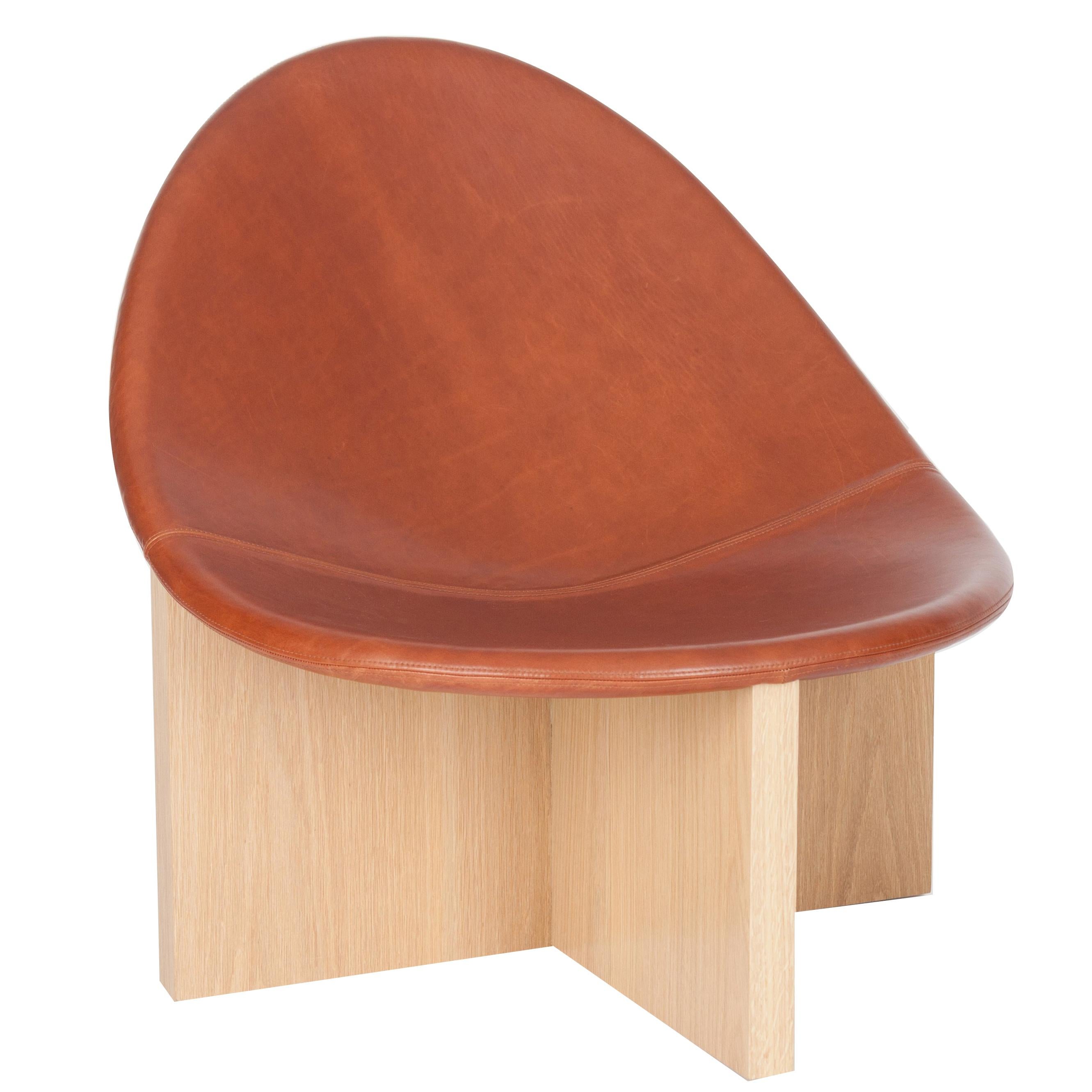 NIDO Modern Lounge Chair in Solid Maple & Cognac Leather by Estudio Persona For Sale