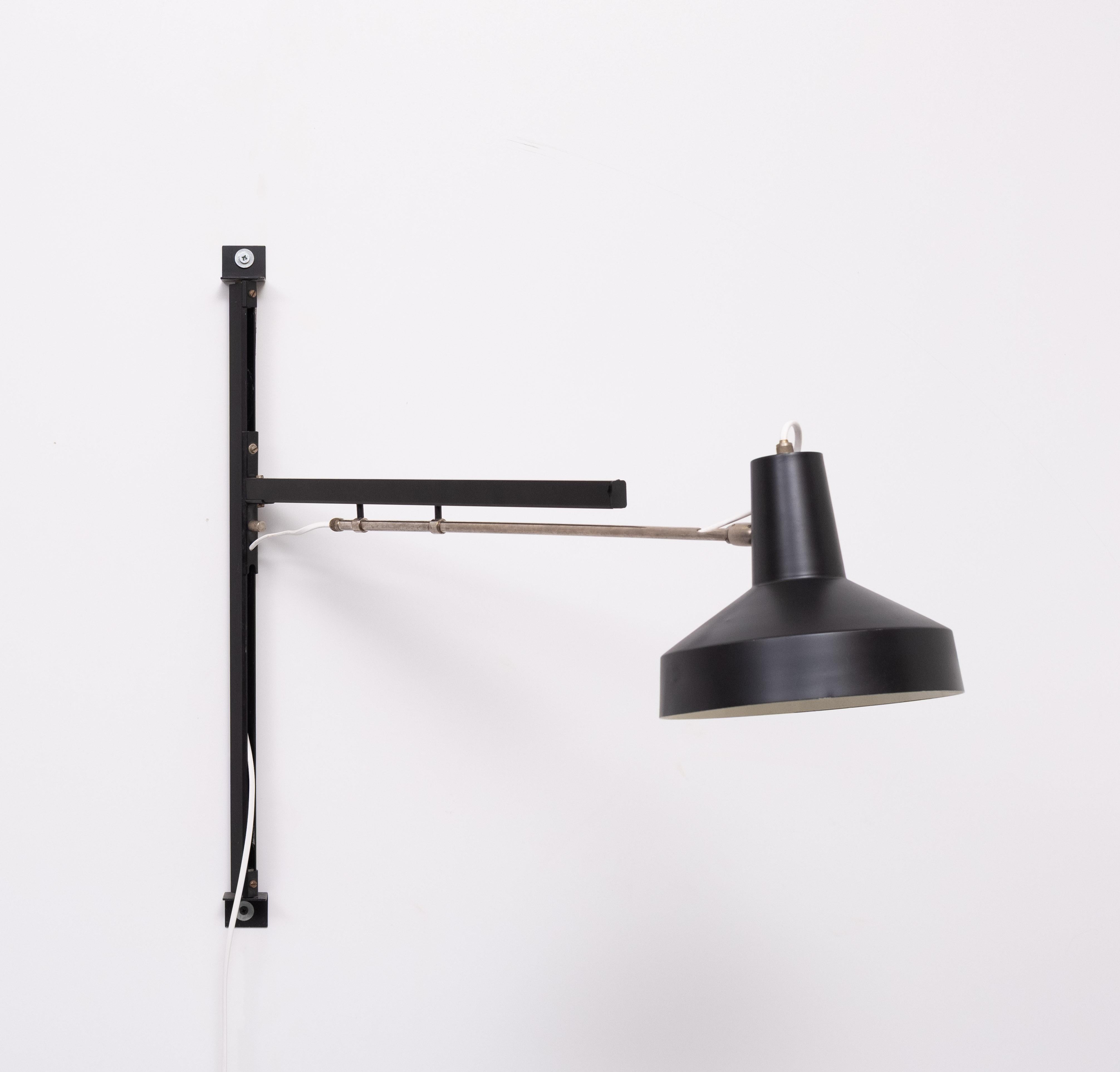 Metallo Niek Hiemstra Evolux Telescope wall lamp 1960s Holland in vendita