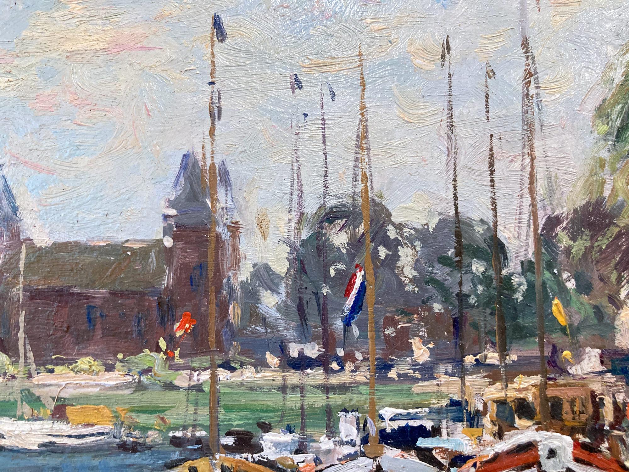 Peinture à l'huile impressionniste deven van Muiden représentant des personnages et des bateaux à Marina - Marron Landscape Painting par Niek van der Plas