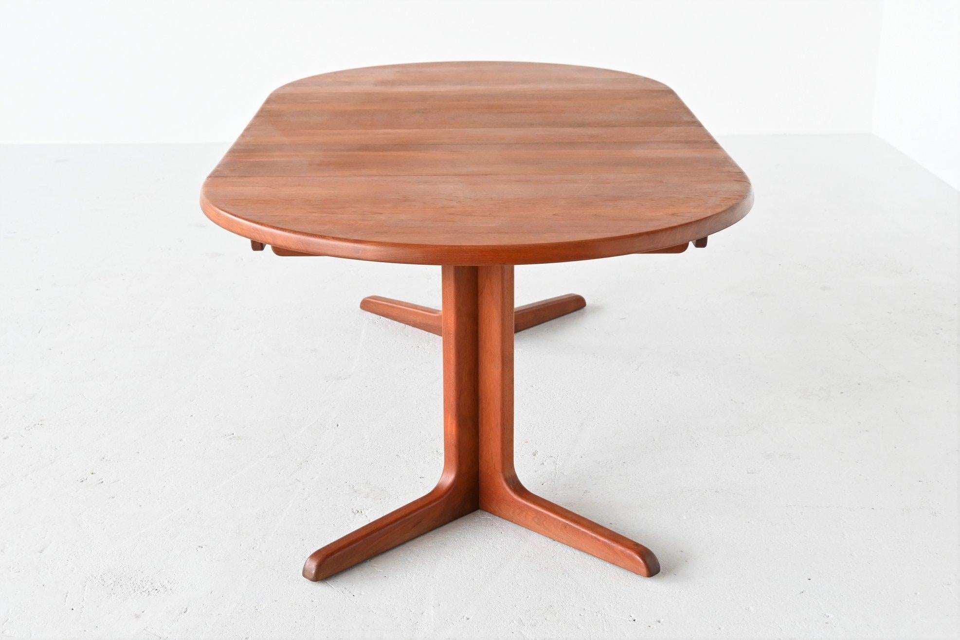 Mid-Century Modern Niels Bach Extendable Teak Dining Table Randers Møbelfabrik, Denmark, 1960