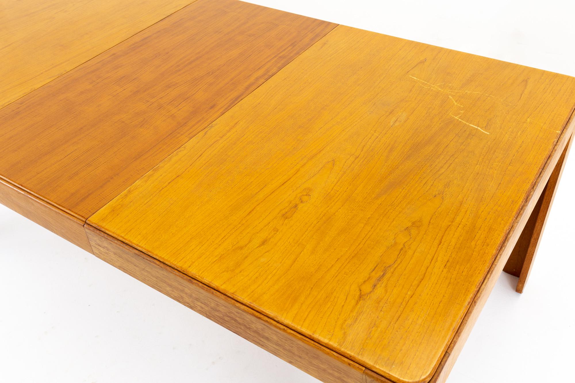 Niels Eilersen Mid Century Teak Expanding Dining Table 5