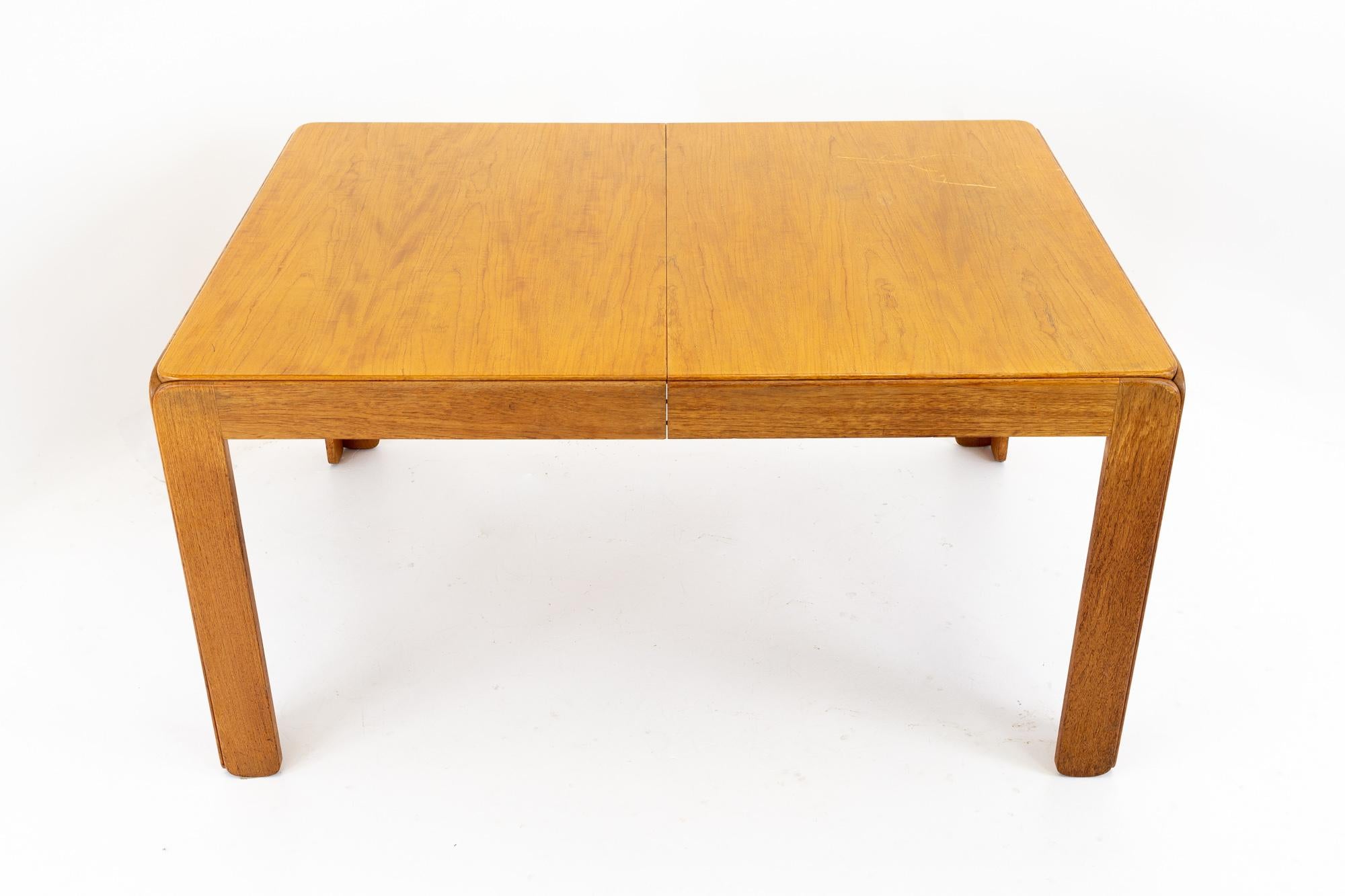 Swedish Niels Eilersen Mid Century Teak Expanding Dining Table