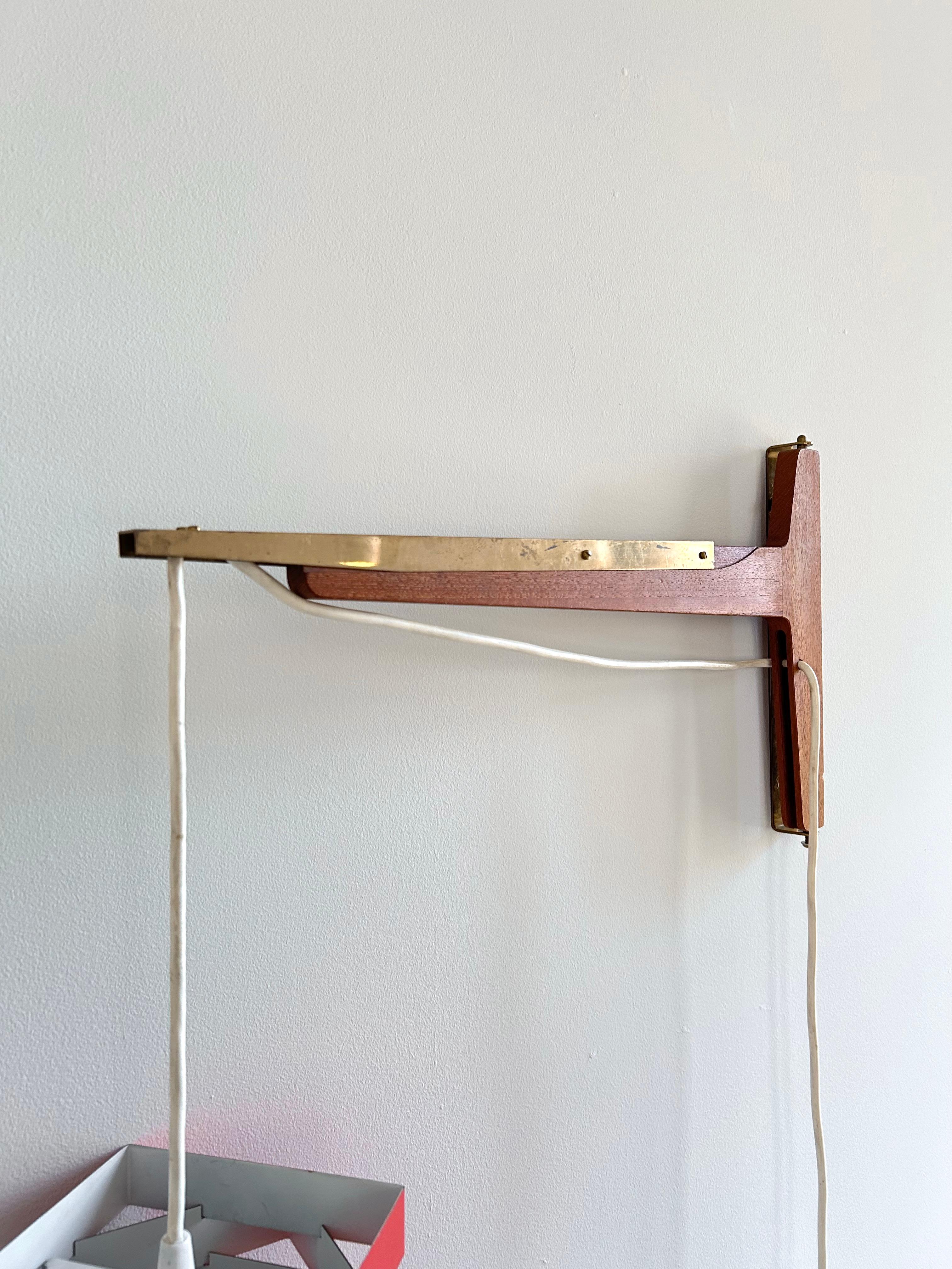 I.C.A. Jensen e Hans Jensen, Lampada a parete a sospensione geometrica rossa, Danimarca anni '60 in vendita 7