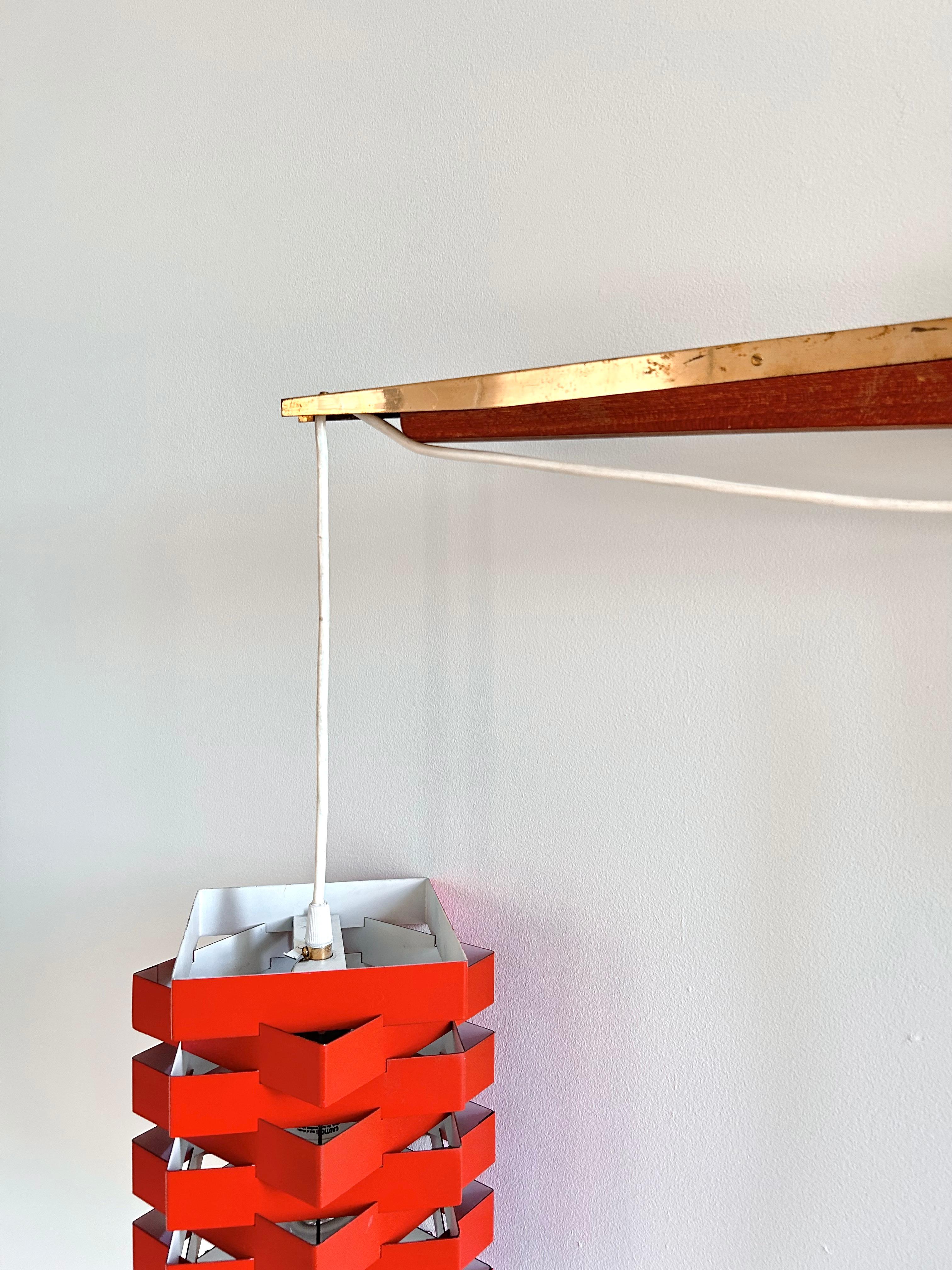 I.C.A. Jensen e Hans Jensen, Lampada a parete a sospensione geometrica rossa, Danimarca anni '60 in vendita 8