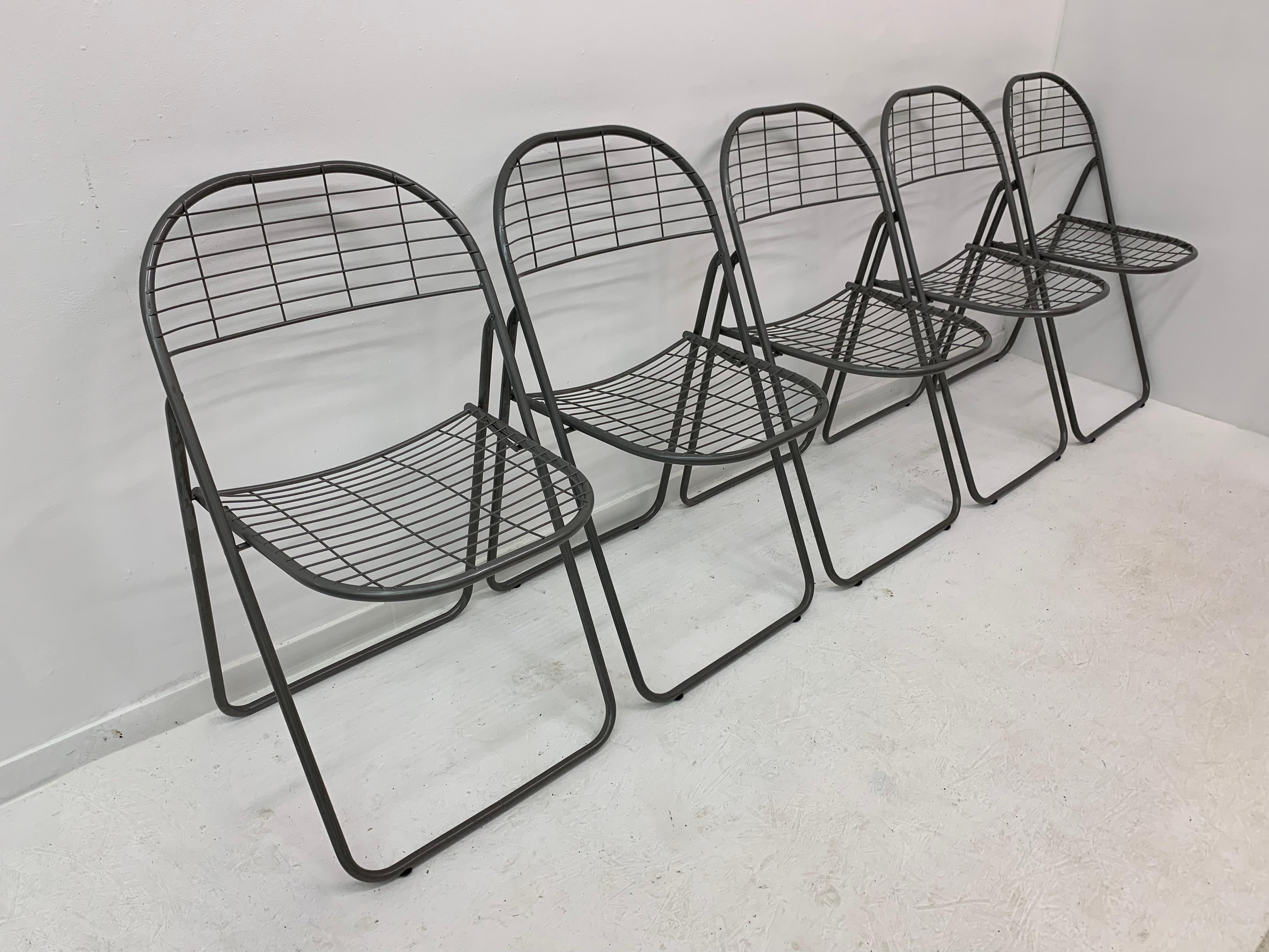 Fin du 20e siècle Chaise grise en fil de fer Niels Gammelgaard pour Ikea , années 1970 en vente