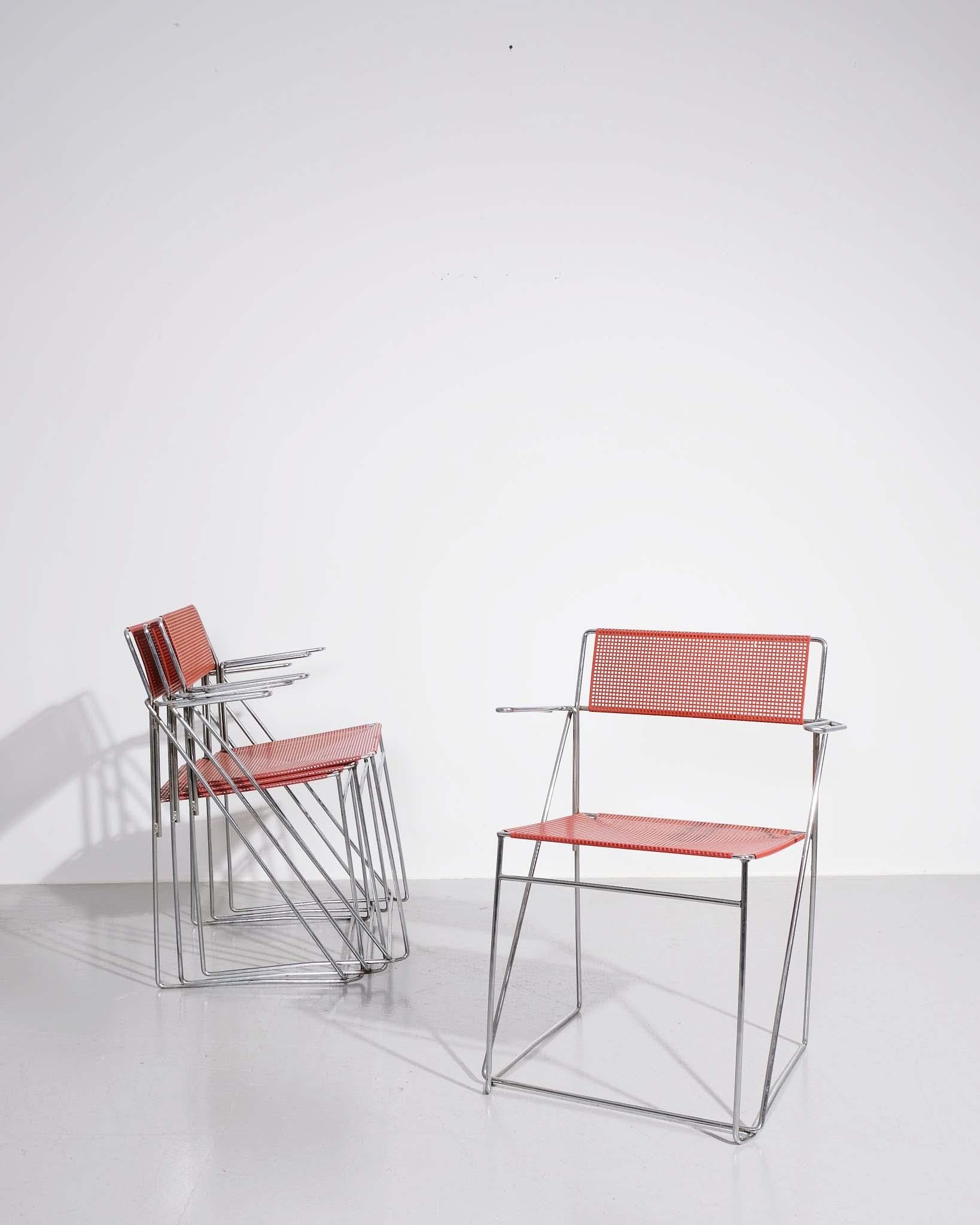 Acciaio Niels Jørgen Haugesen Set di 4 sedie da pranzo in metallo Prodotto da Hybodan A/S in vendita