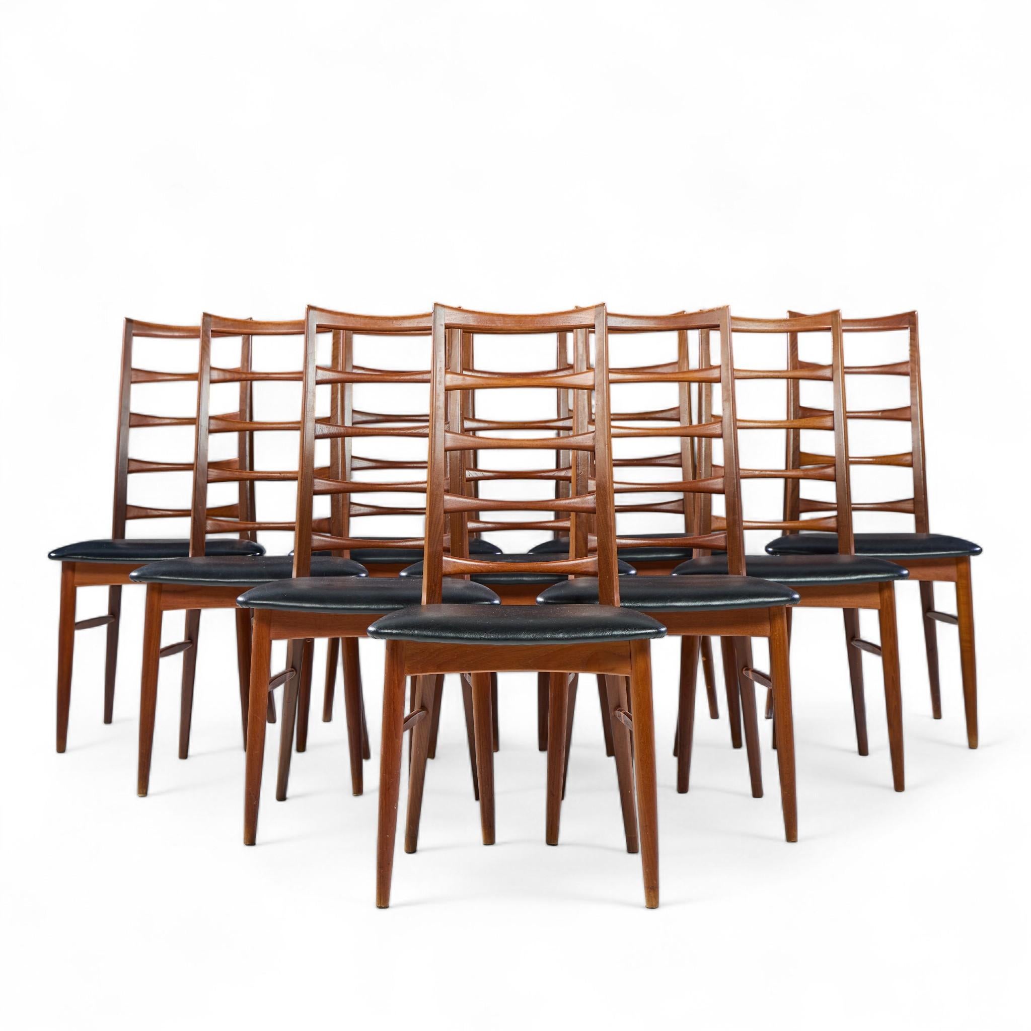 Niels Koefoed per Koefoeds Hornslet Lis - Set di 10 sedie da pranzo in teak danese

Ogni sedia misura: 18,5 x 21 x 37,5 pollici di altezza, con un'altezza della seduta/spazio libero di 17,5 pollici.

Buone condizioni d'epoca - Piccole aree di usura