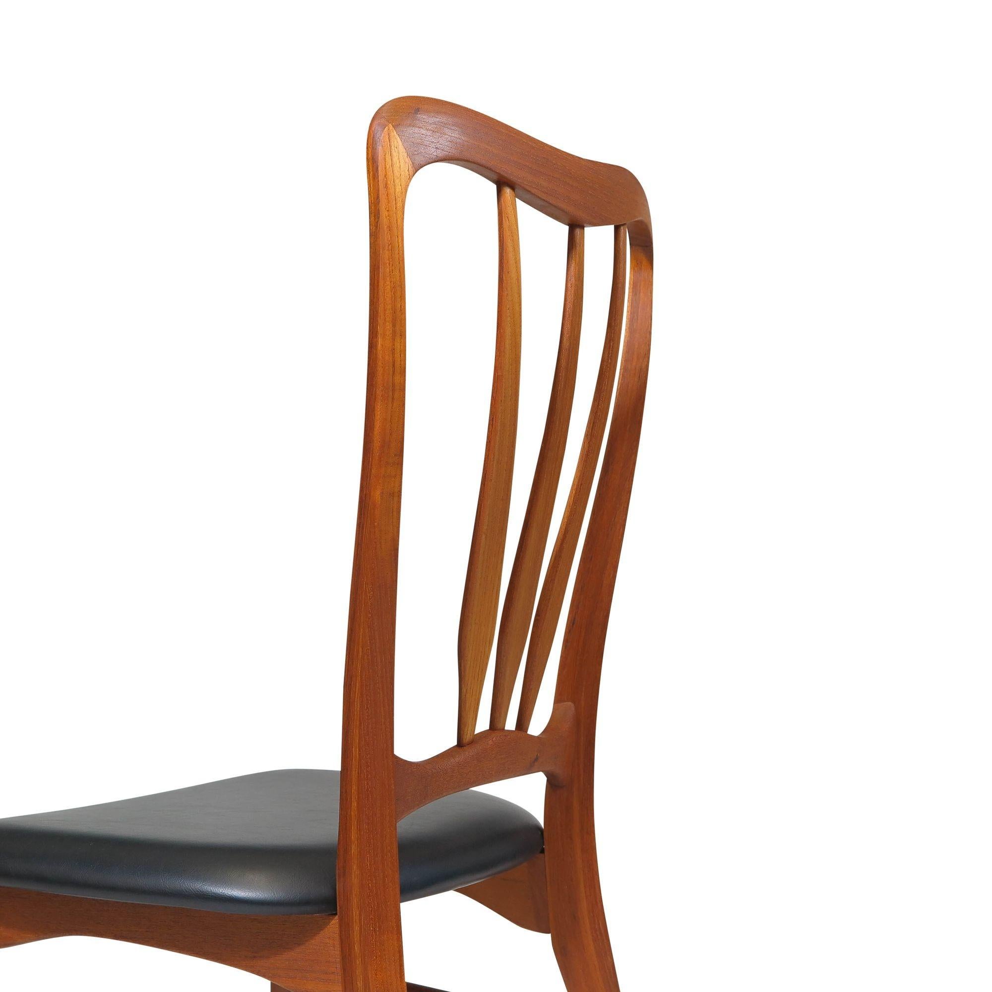 Juego de 8 sillas de comedor danesas de teca Niels Koefoed Ingrid, restauradas Danés en venta