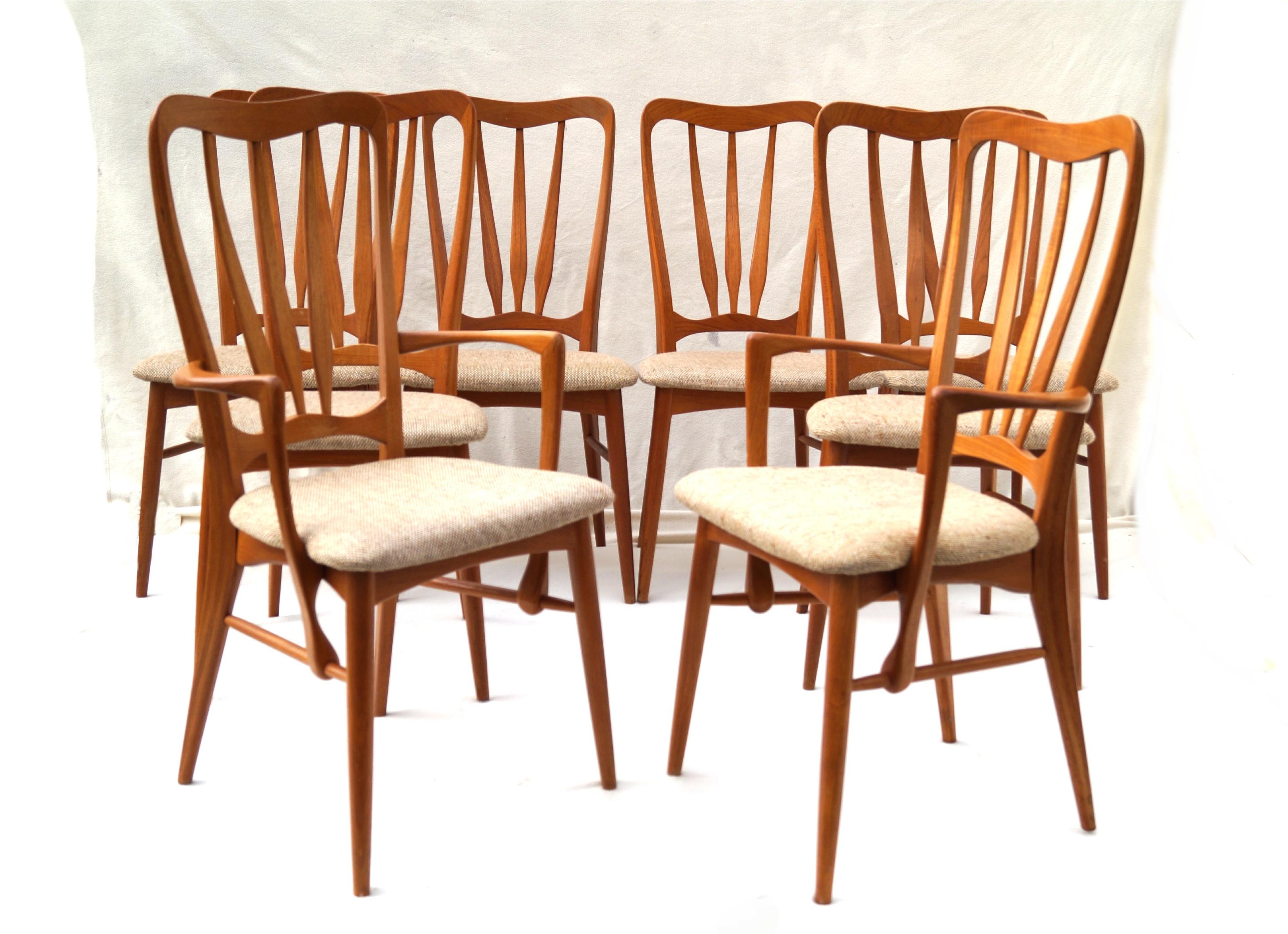 Niels Koefoed per Koefoeds Hornslet Ingrid - Set di 8 sedie da pranzo danesi del Medioevo

Ogni sedia a 6 braccioli misura: 19 larghezza x 19 profondità x 38,5  con un'altezza della seduta di 18,25 pollici.
Ciascuno  2 misure della sedia da