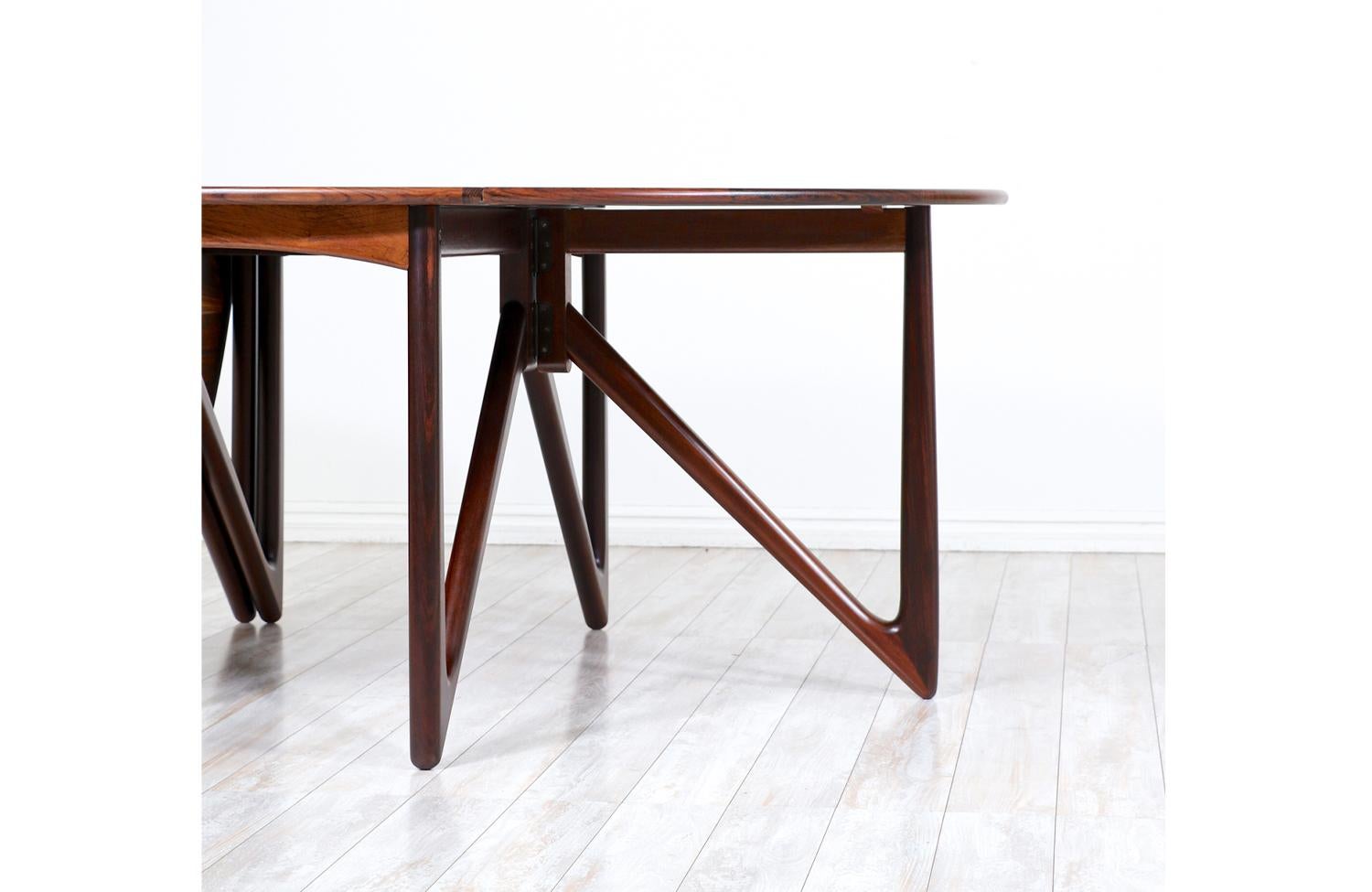 Niels Koefoed Sculpted Rosewood Dining Table for Koefoeds Møbelfabrik 4