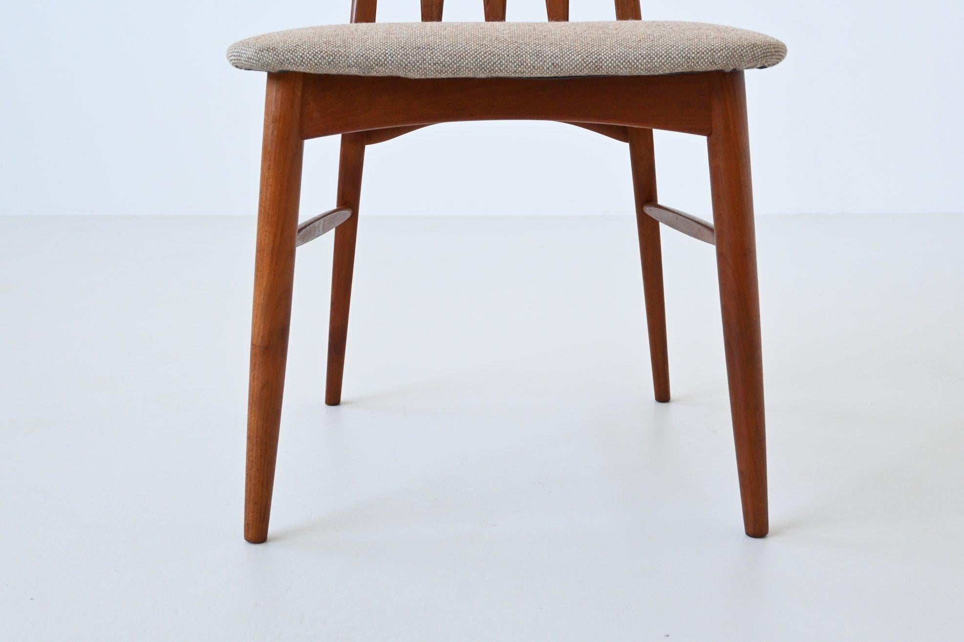 Niels Koefoed Juego de ocho sillas de comedor 