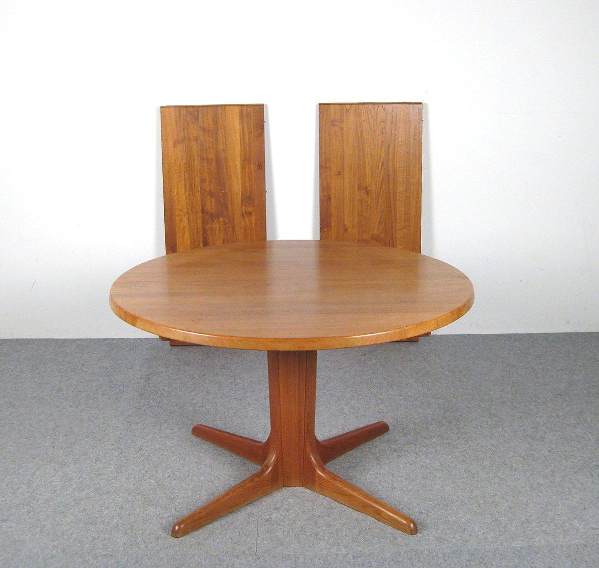 Niels Kofoed, 6 Chairs and Dining Table, Model Peter, Teak, Brown Leather For Sale 12