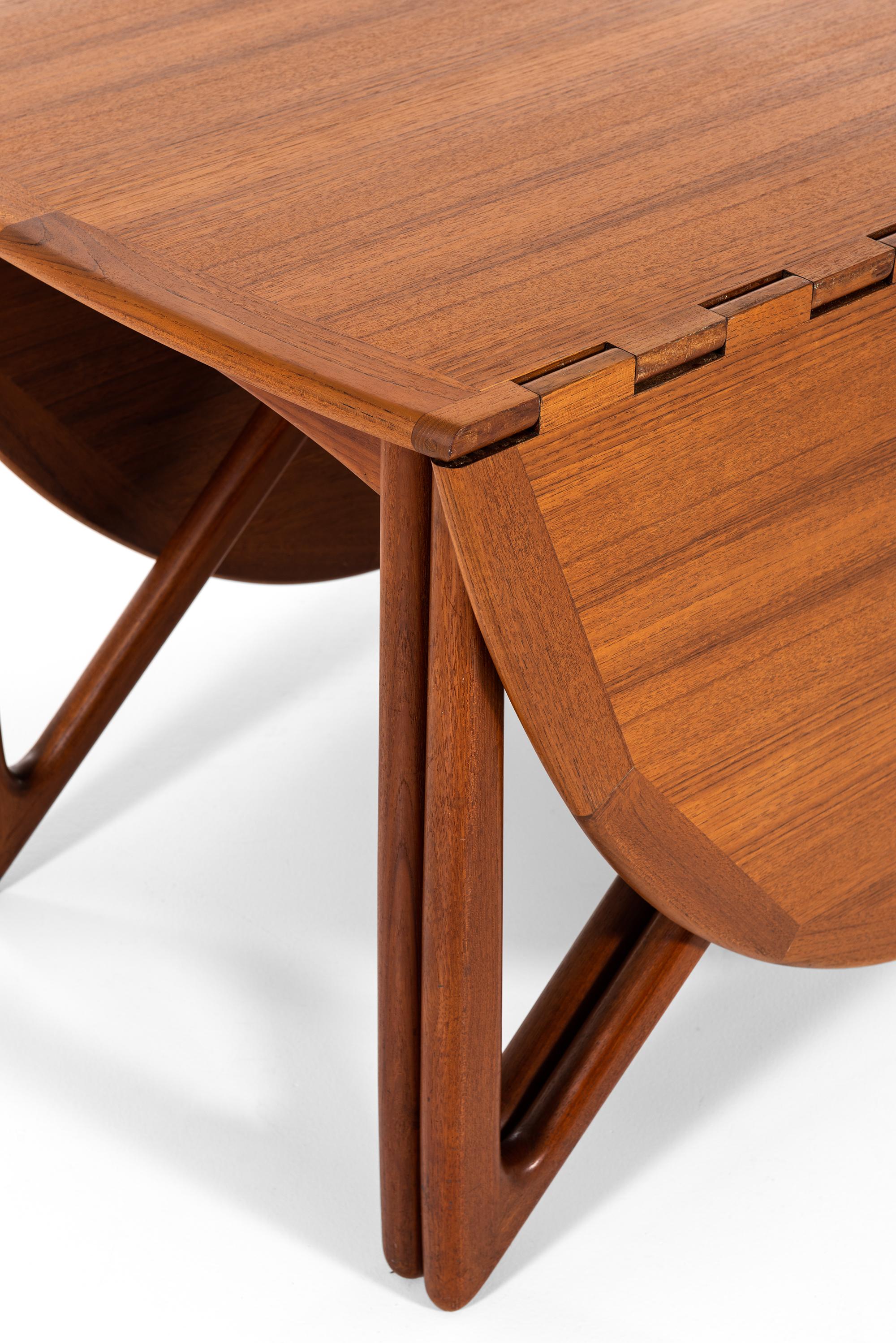 Scandinave moderne Niels Kofoed Table à manger par Niels Kofoed au Danemark en vente