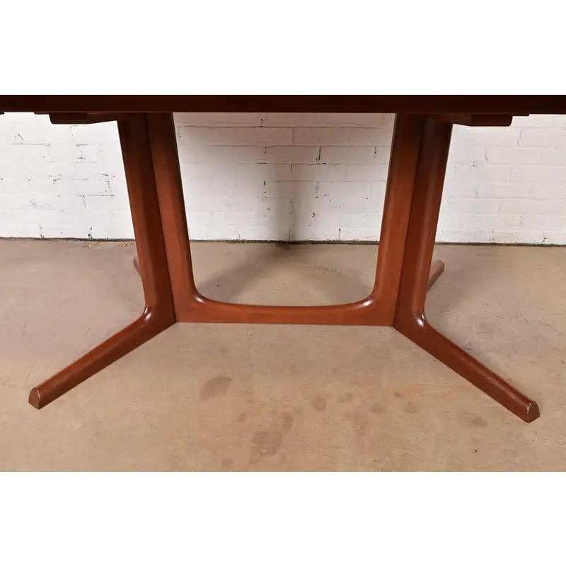 Tavolo da pranzo moderno danese Niels Møller per Gudme Møbelfabrik, appena rifinito in vendita 5