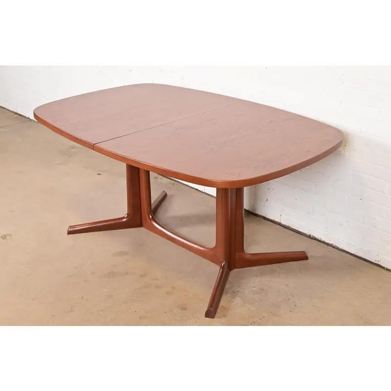 Tavolo da pranzo moderno danese Niels Møller per Gudme Møbelfabrik, appena rifinito in vendita 2