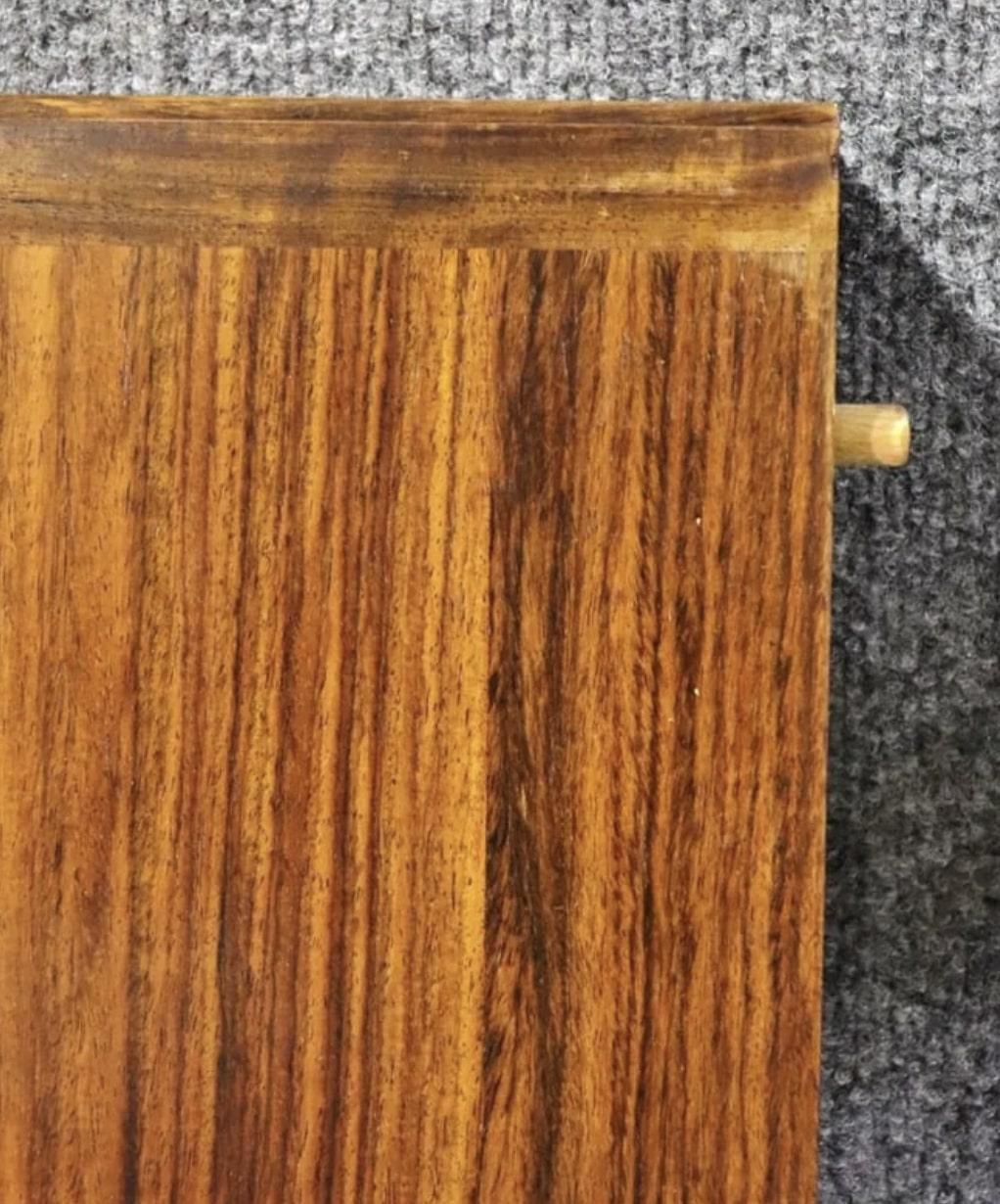 Niels Møller Gudme Mobelfabrik Table en bois de rose avec feuilles en vente 6