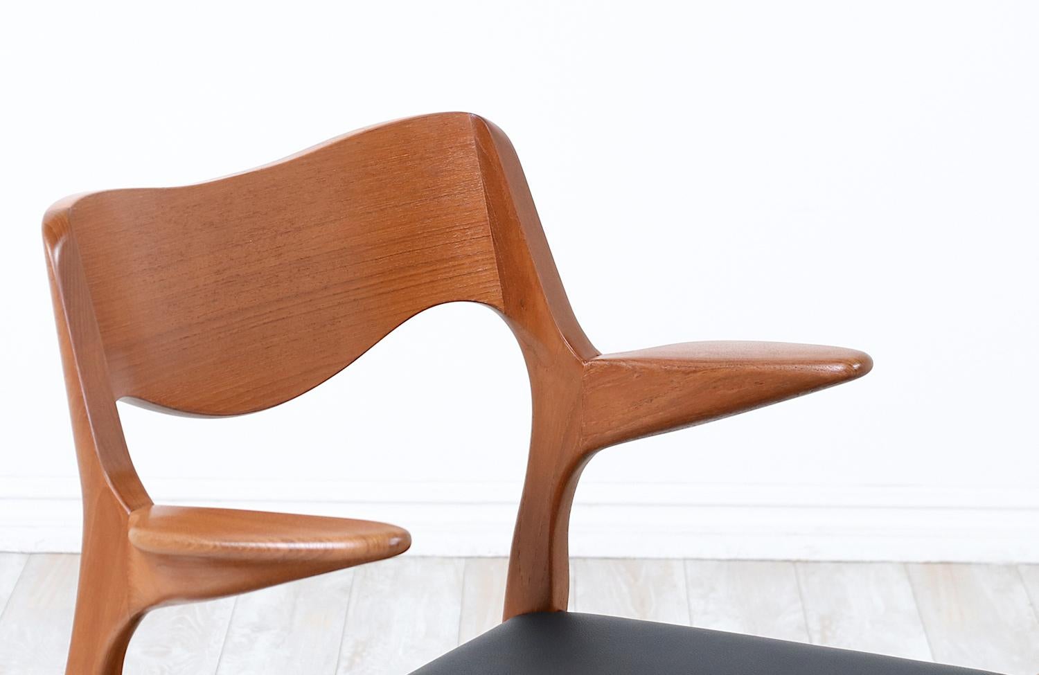 Niels Møller Model-71 Leather & Teak Arm Chairs for J.L. Møllers For Sale 2