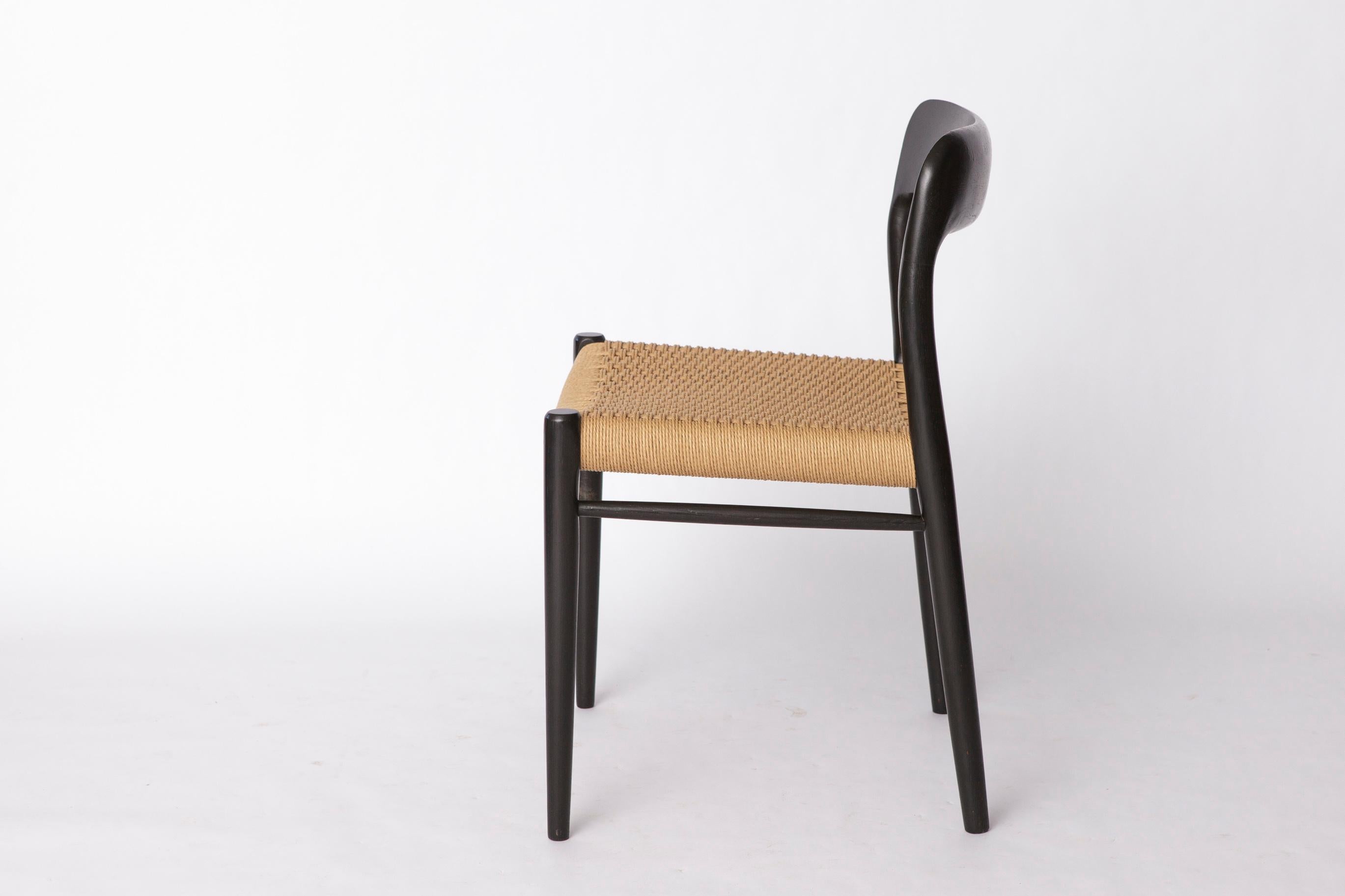Niels Møller Modell 75 Stuhl in schwarzer Eiche mit dänischer Corde, 1960er Jahre Mitte des Jahrhunderts im Zustand „Hervorragend“ im Angebot in Hannover, DE