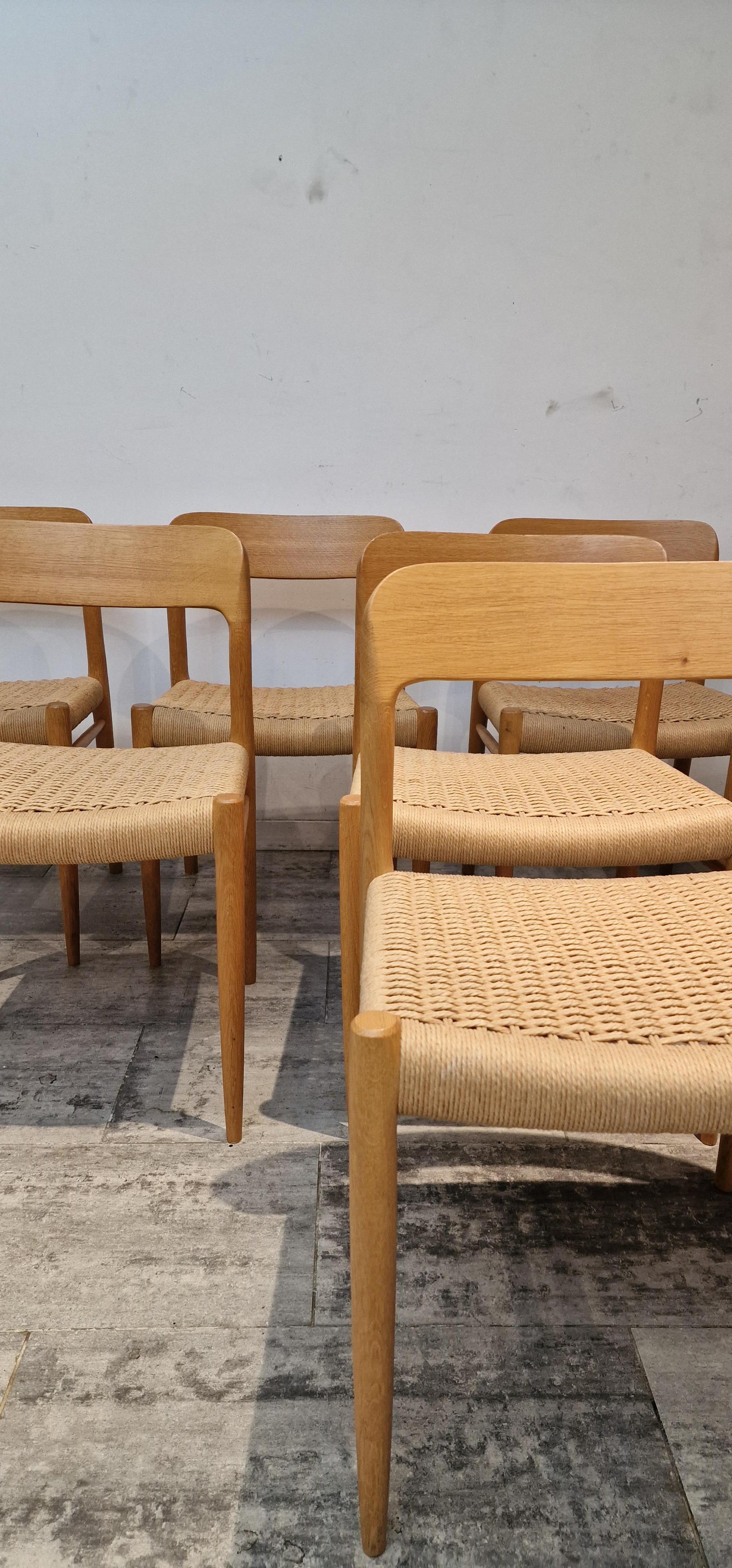 Niels Møller Modell 75 danish teak dining papercord chair for J.L. Møllers
Chairs are in very good condition !