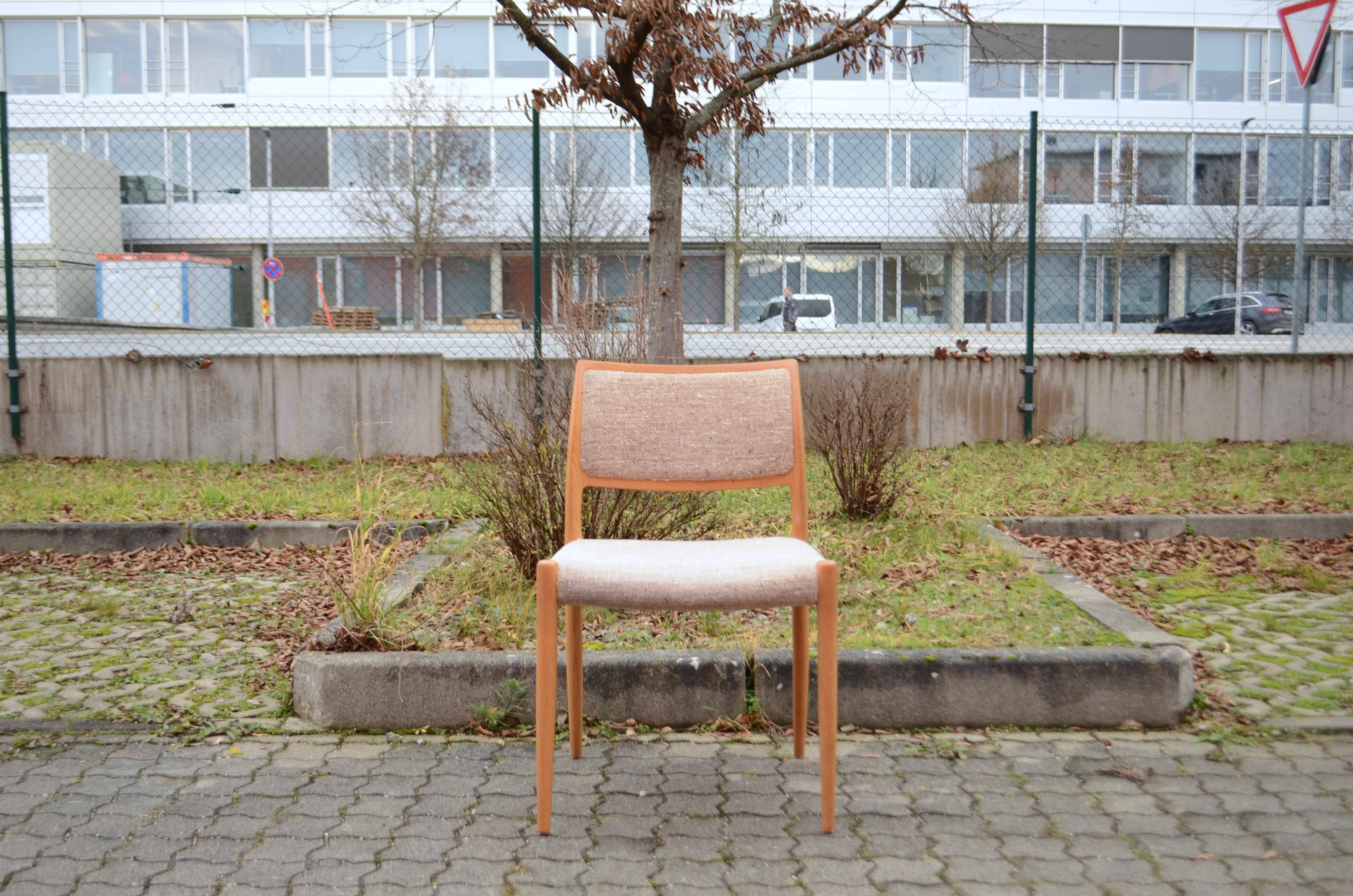 Niels Møller Modell 80 Tavolo da pranzo danese in Oak  Sedia per J.L.A. Møllers Set di 2 In condizioni buone in vendita a Munich, Bavaria