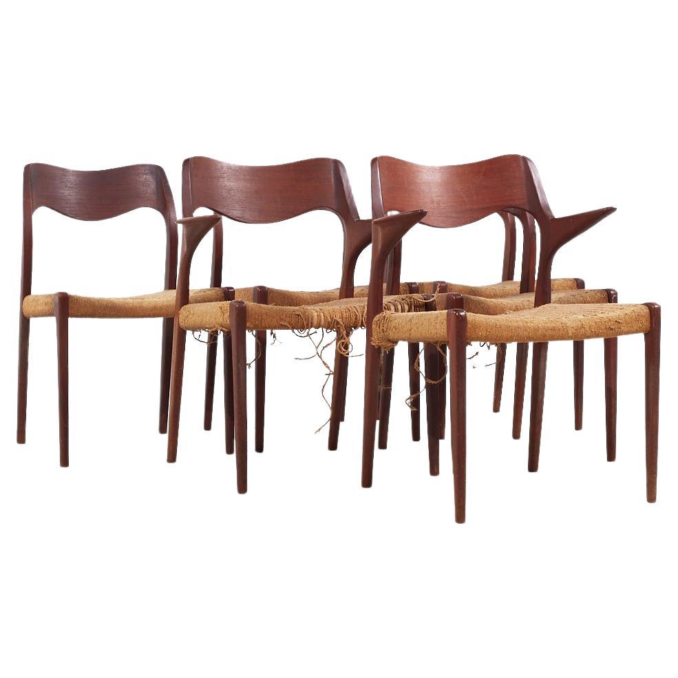 Niels Moller Danish Model 55 and Model 71 MCM Teak Dining Chairs - Set of 6 For Sale