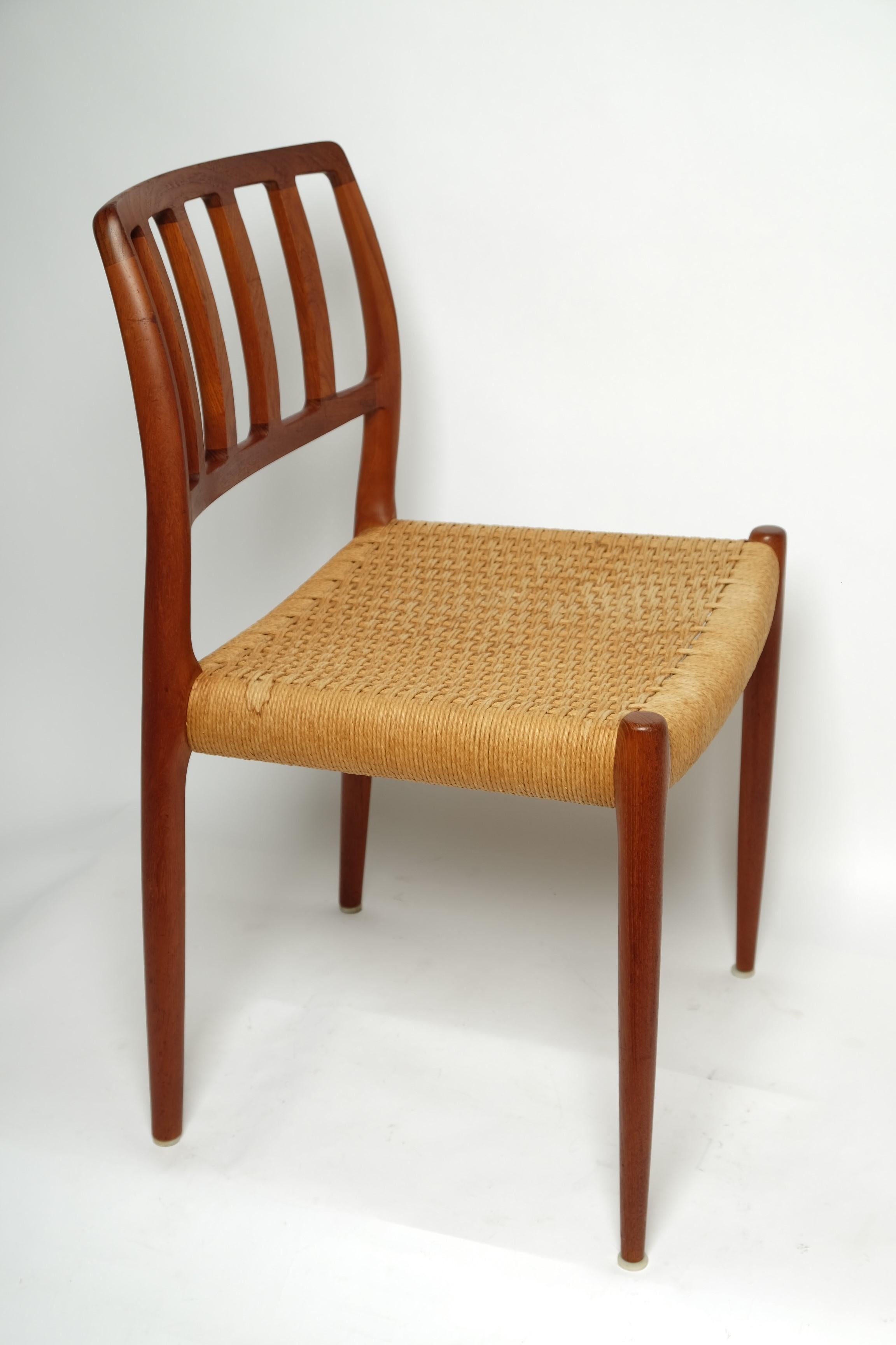 Sedia da pranzo Niels Otto Möller Modello 83 Teak Papercord, Danimarca anni '70 1