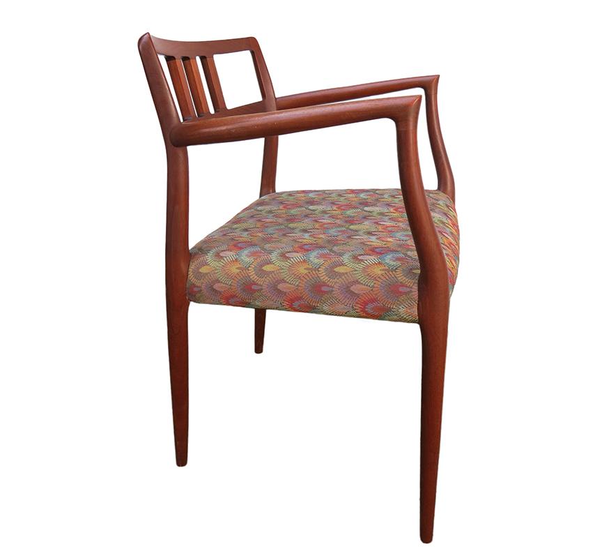 20th Century Niels Moller Dining Chairs Model 79 and Model 64 For Sale