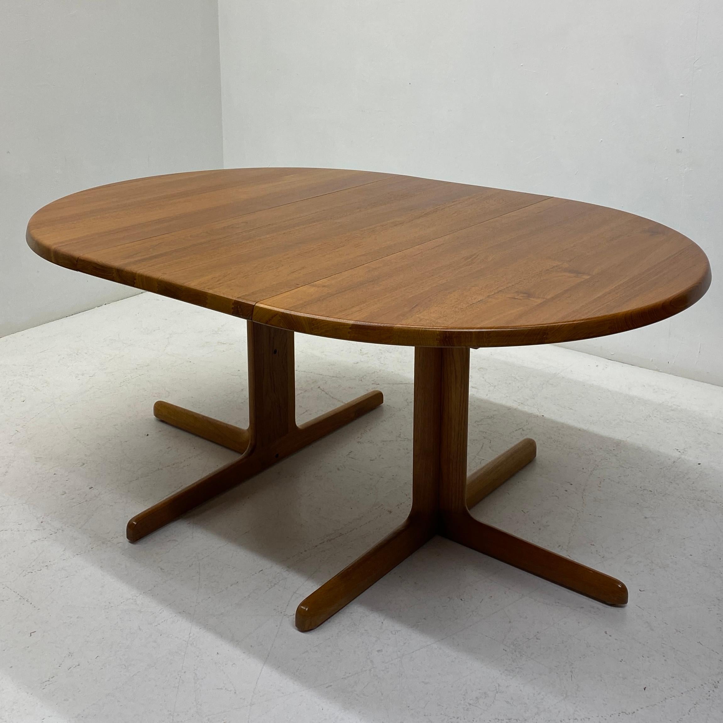 Niels Moller Dining Table Extendable 6