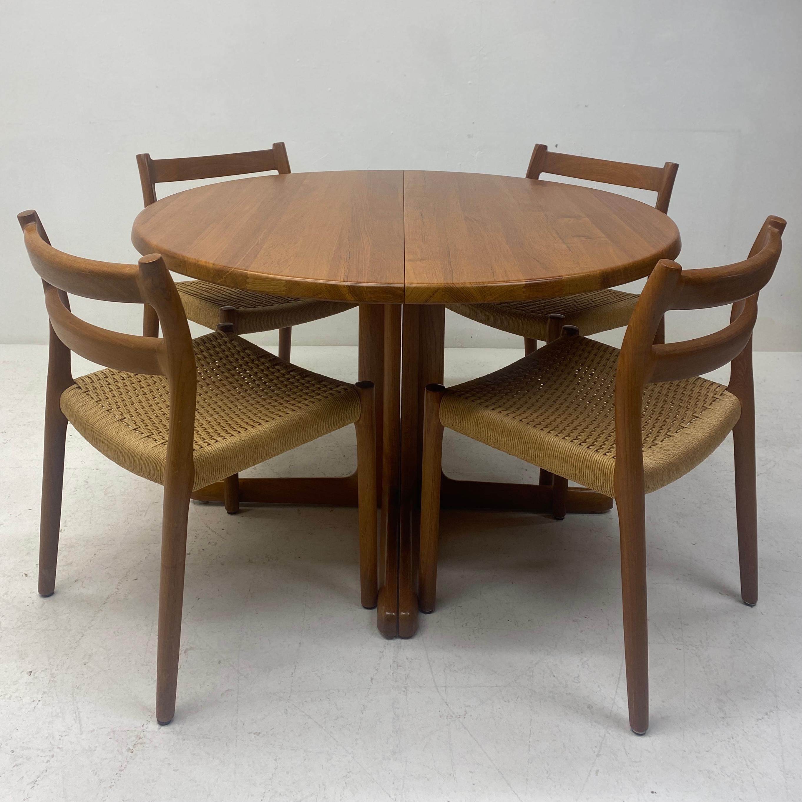 This is a stunning Danish dining table designed by Niels Moller in teak. Niels Moller earned a reputation for consistent excellence in quality & workmanship. The dining table is a beautiful colour, has a lovely grain & was produced in 1960-69. The
