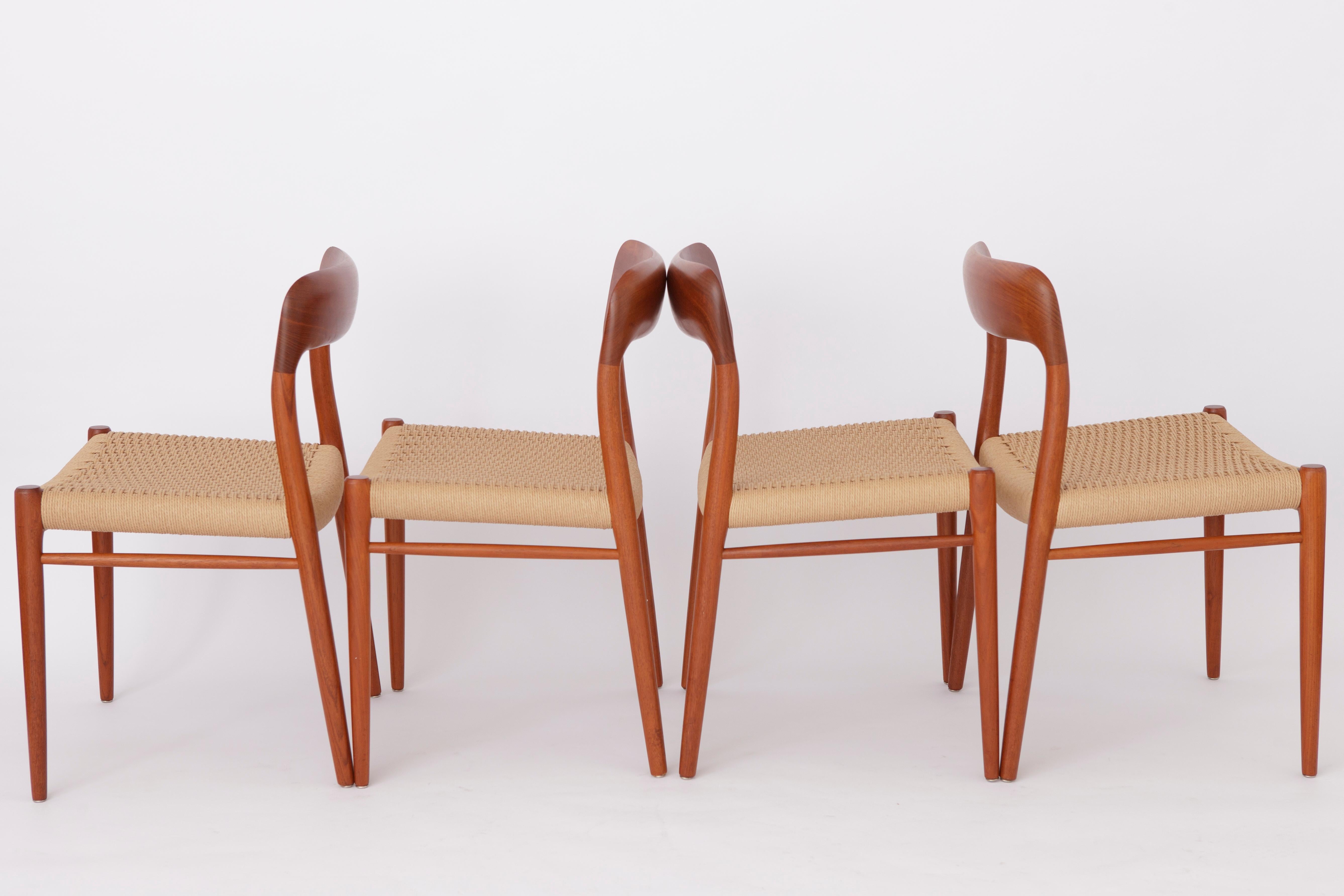 niels moller chairs