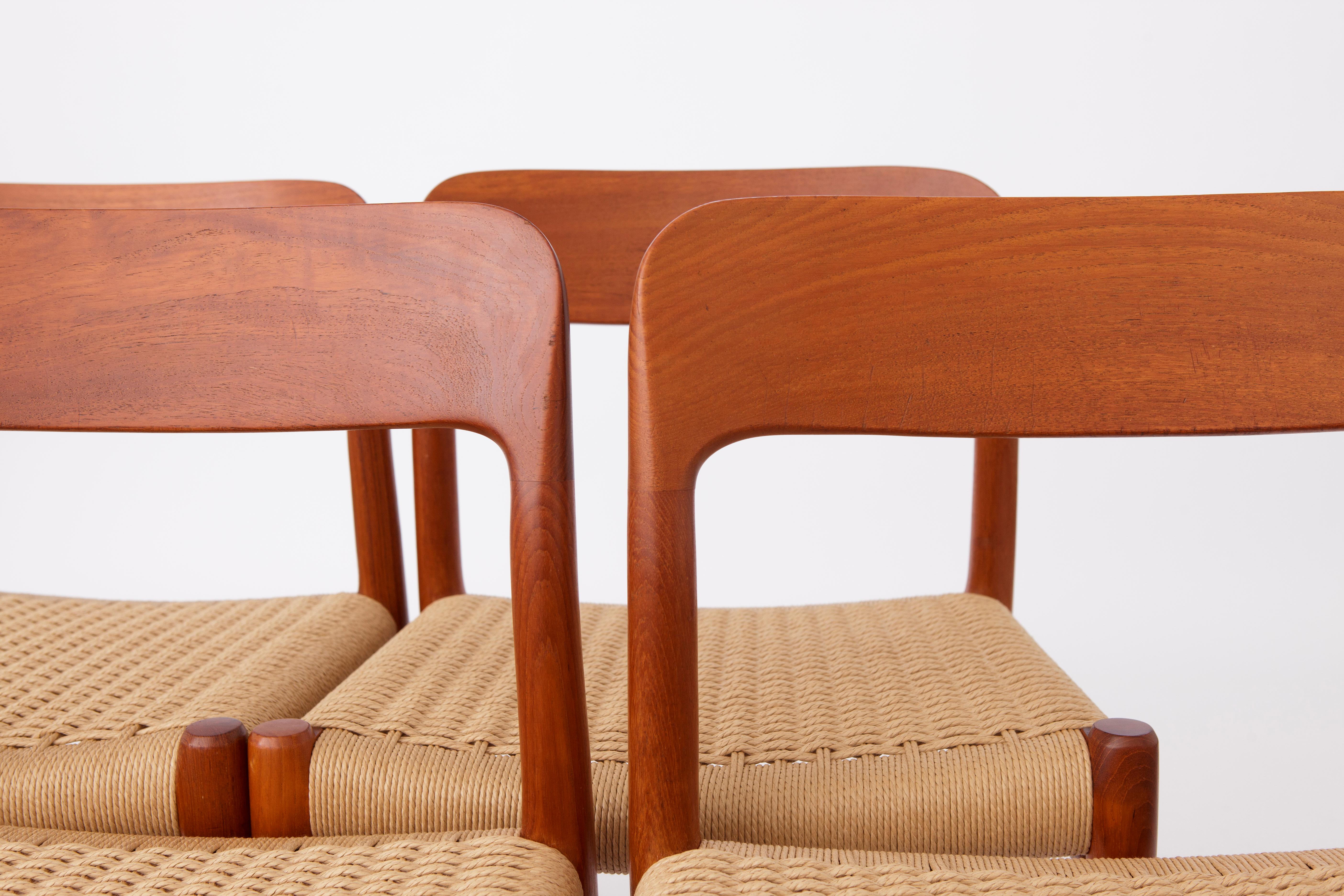 4 Niels Moller Midcentury Teak Dining Chairs with Papercord Seats, Danish In Excellent Condition For Sale In Hannover, DE