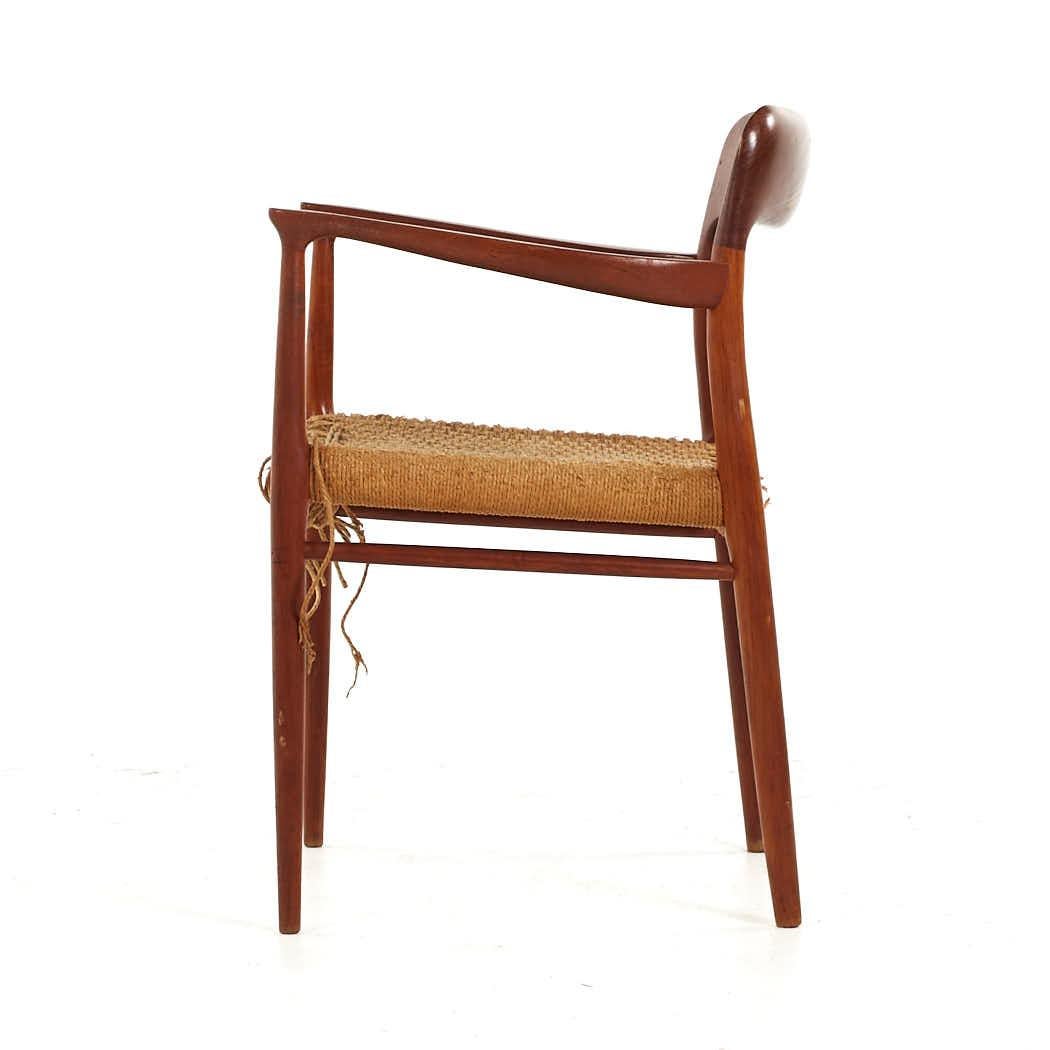 Niels Moller Mid Century Teak Model 75 and 77 Dining Chairs – Set of 8 For Sale 9