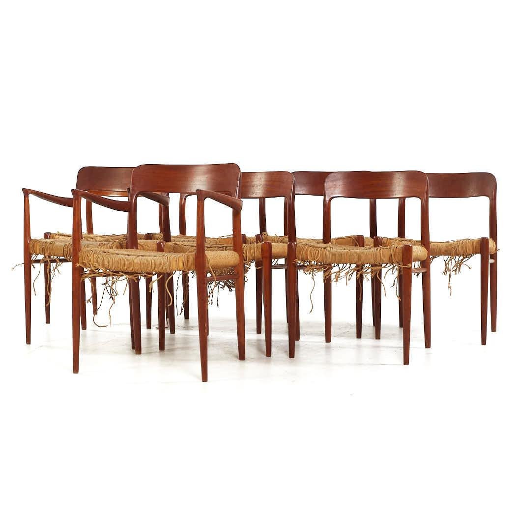 Mid-Century Modern Niels Moller Mid Century Teak Model 75 and 77 Dining Chairs – Set of 8 For Sale