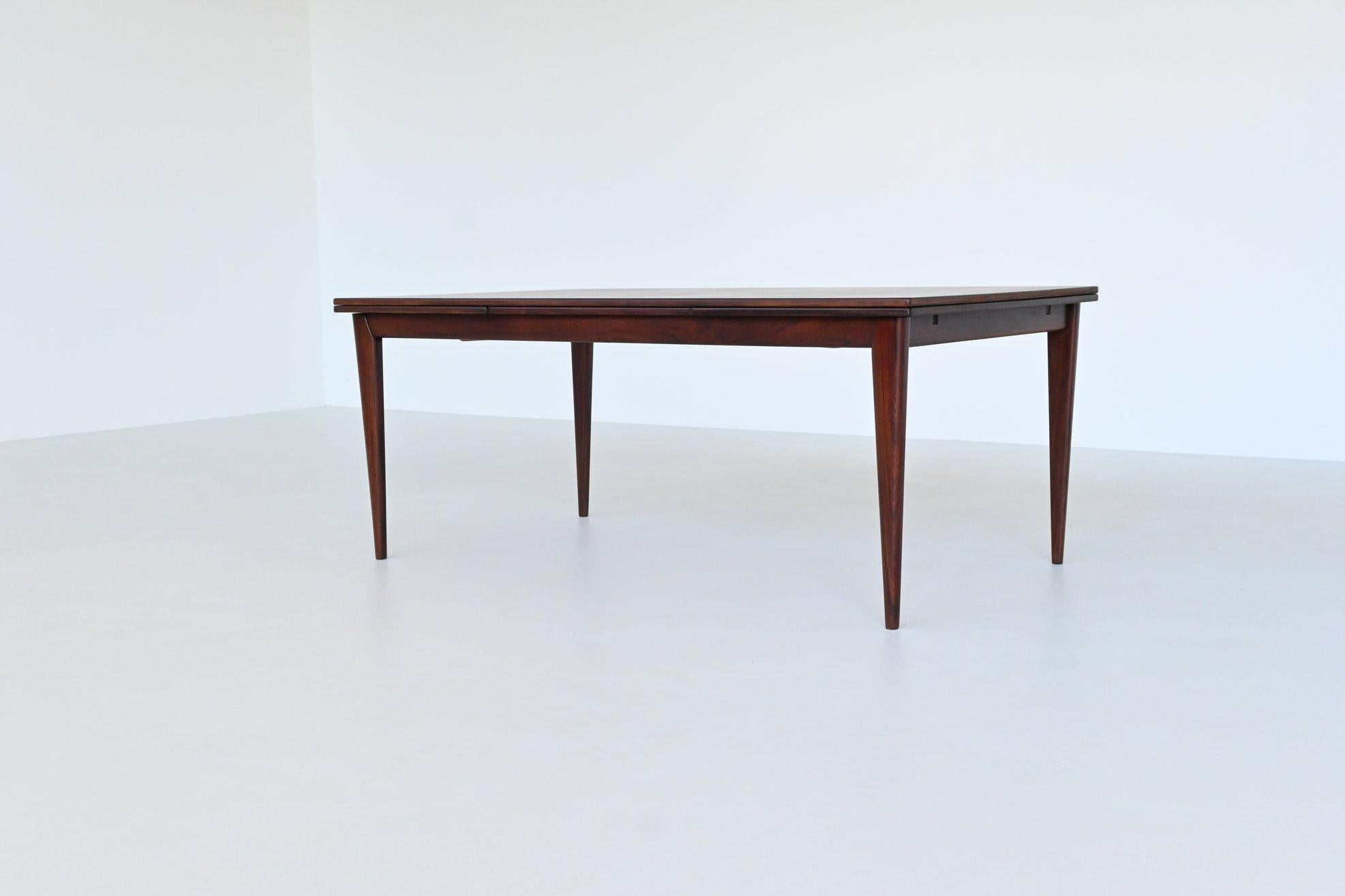 Niels Moller model 254 extendable dining table in rosewood Denmark 1960 10